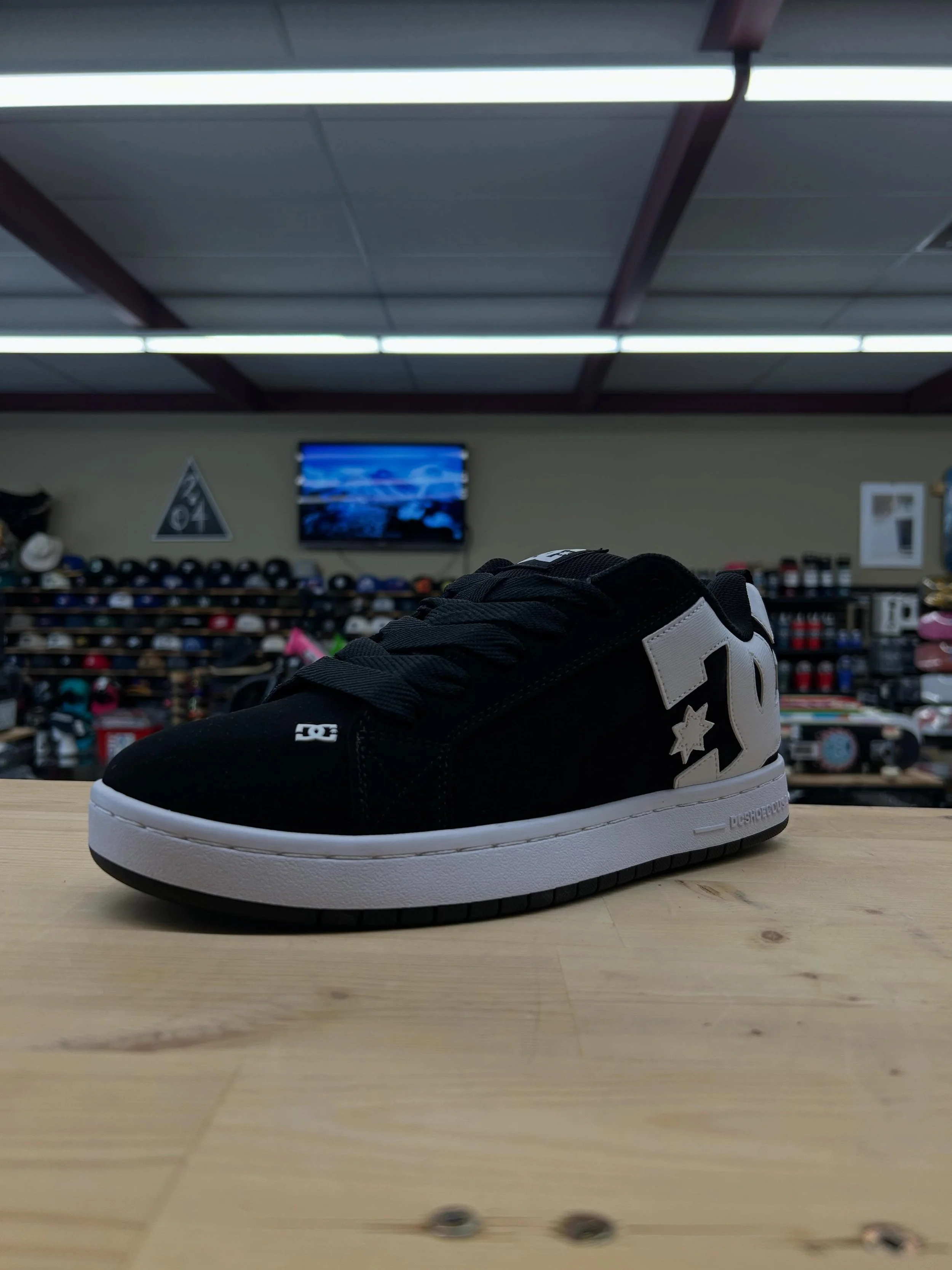 This might take you back to 2005! Tons of new DC shoes just rolled in! 
Court Graffik $90
Stag $100
Manteca Hi $110