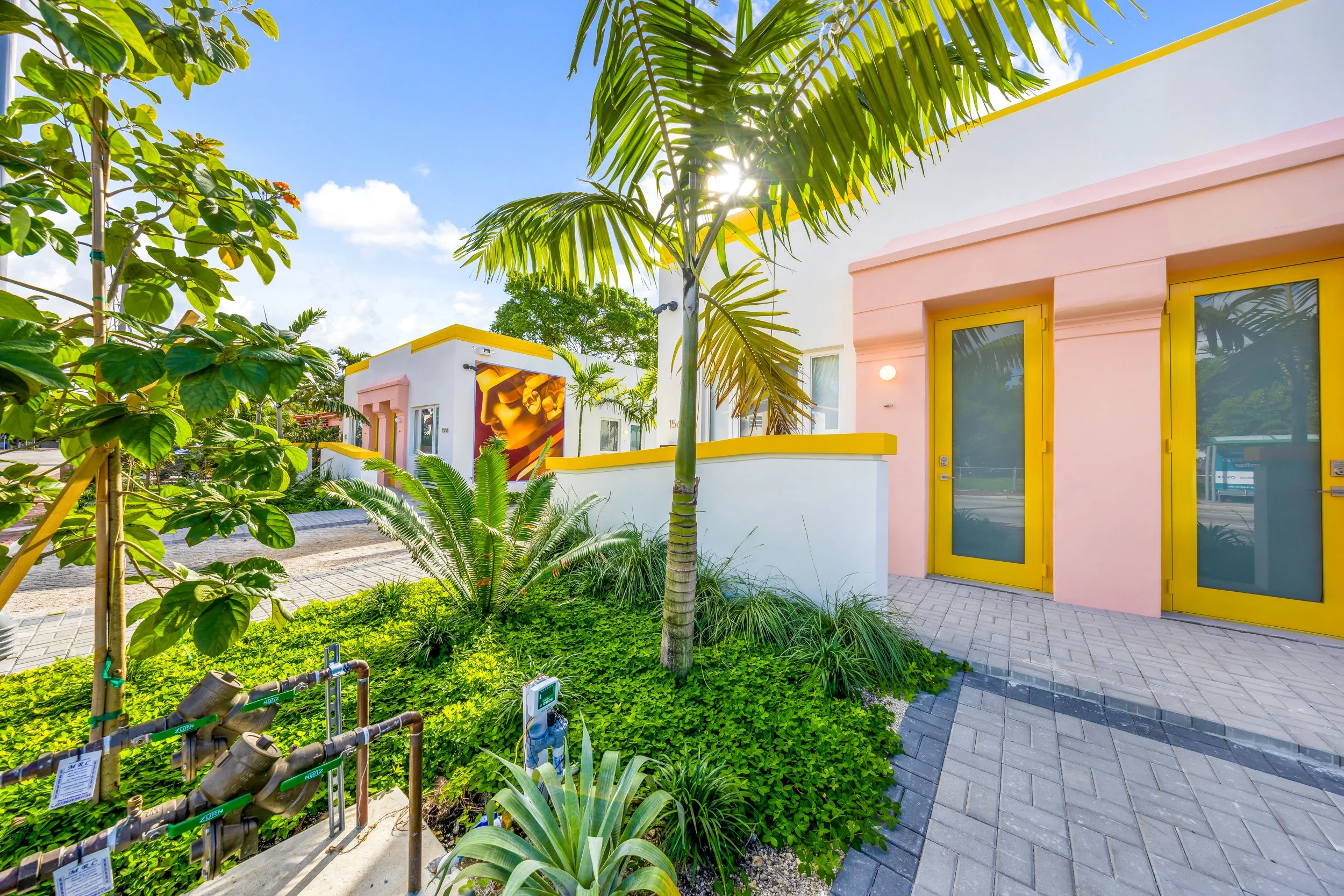 1568 SW Seventh St-Miami,_EL Jardin-Laura-18.jpg