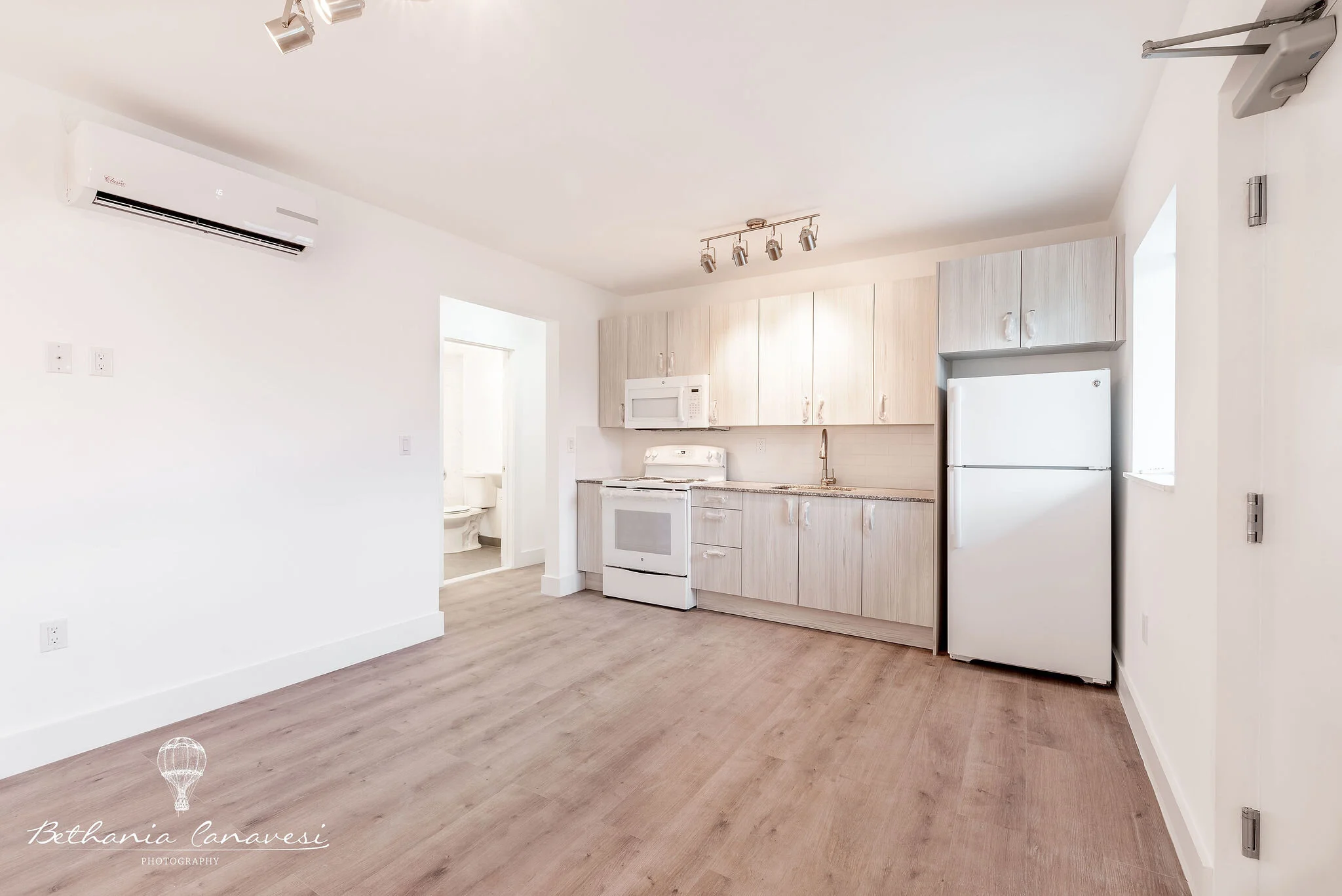 1550NW1stCourt-16.jpg