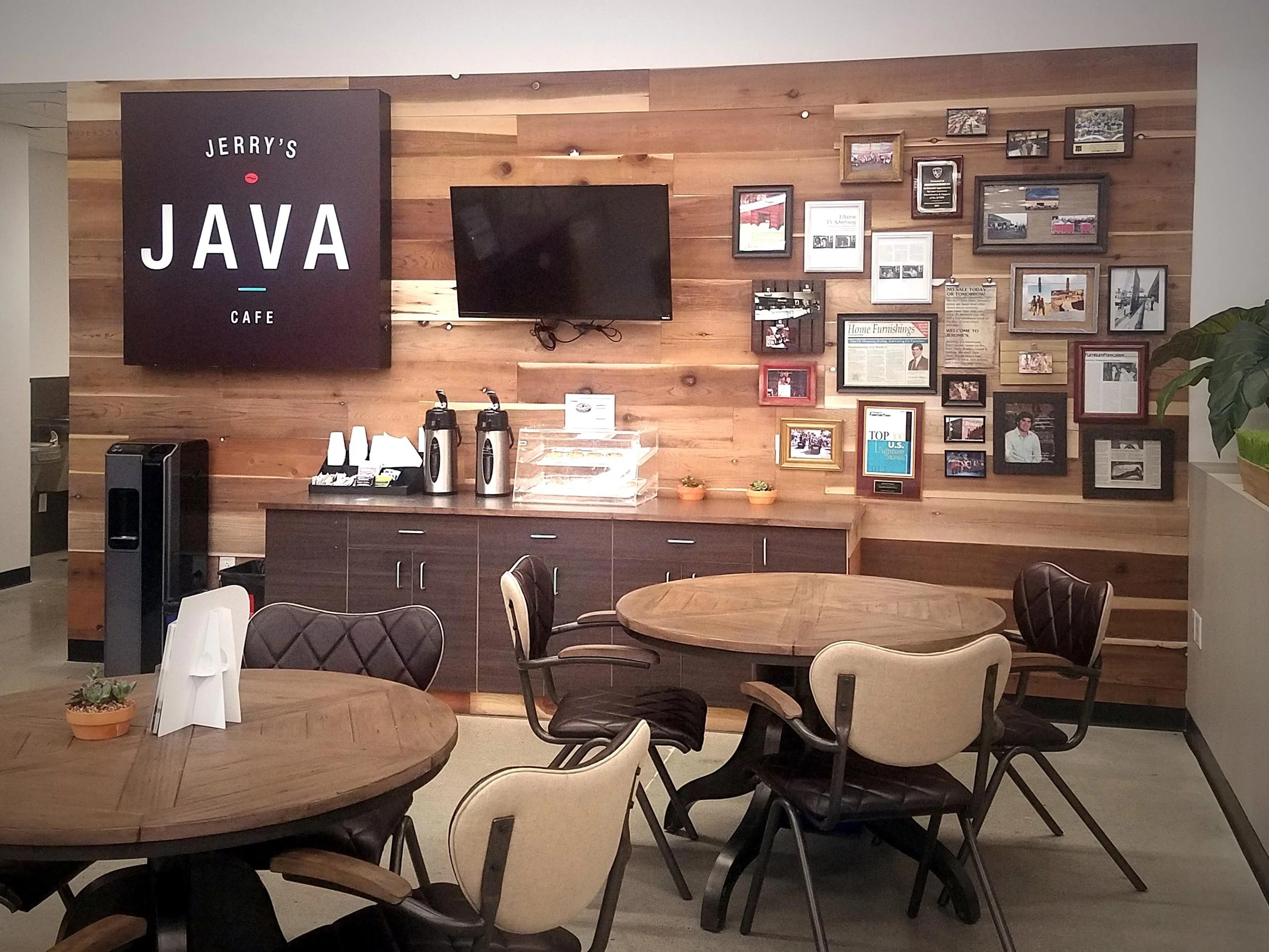 Jeromes-Furniture-Java.jpg