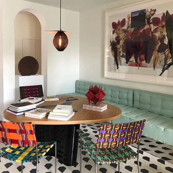 instagram (@decorisofficial)