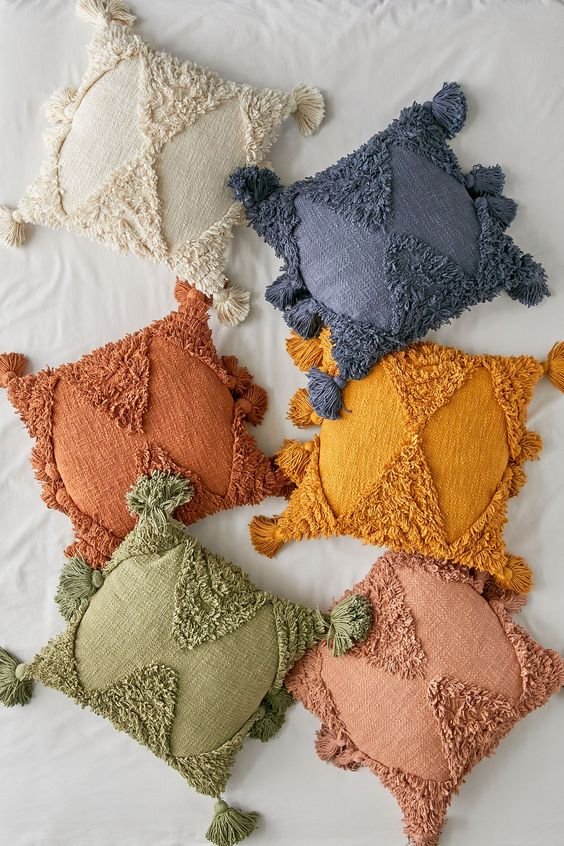 urbanoutfitters.com