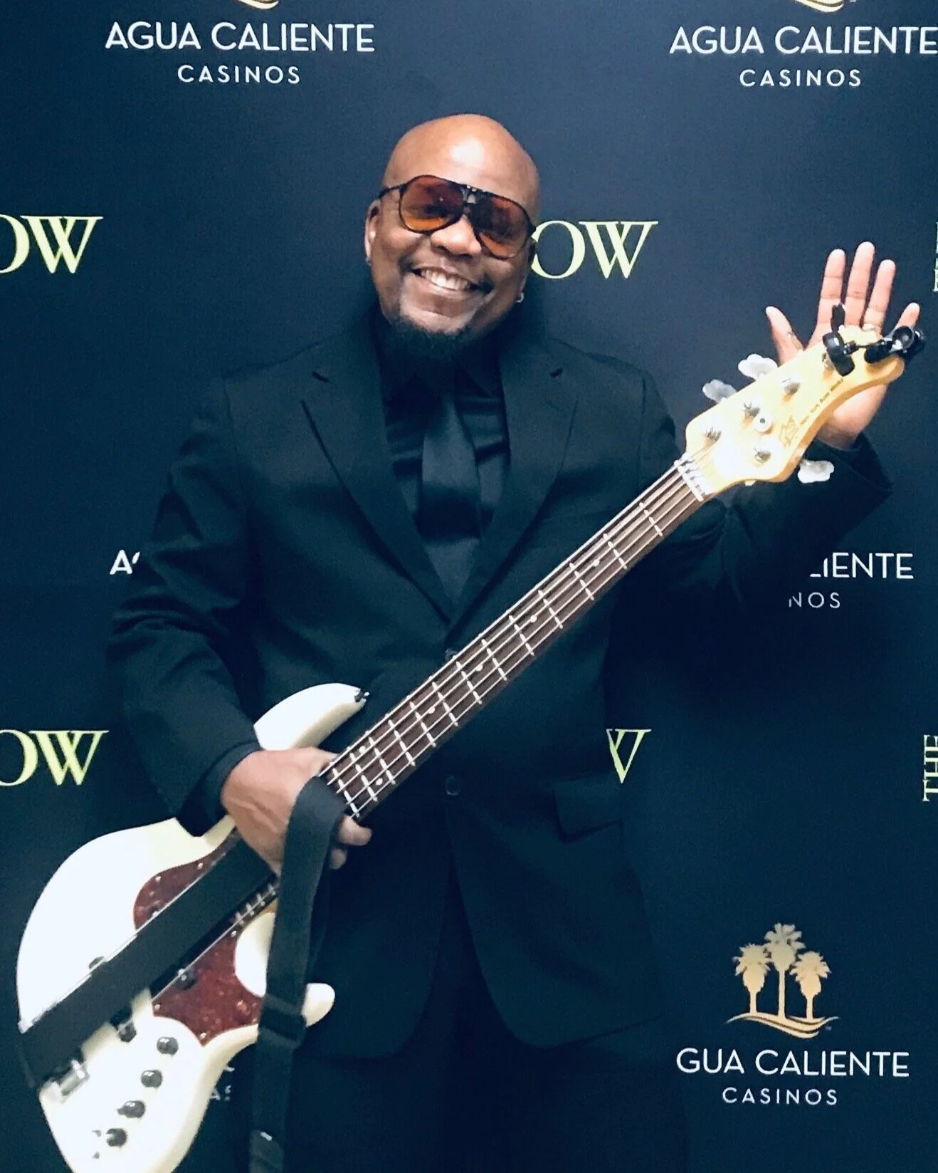 Gary+Foote+bass.jpg