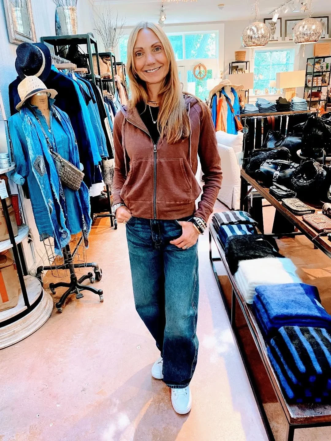 James Perse lovers, rejoice!  New cotton hoodies and tees have arrived.  We love this new color on Lisa!  @jamesperse @ag_jeans @jumper_1_2_3_4 @franticsince1990 #openeveryday #newprestonct
