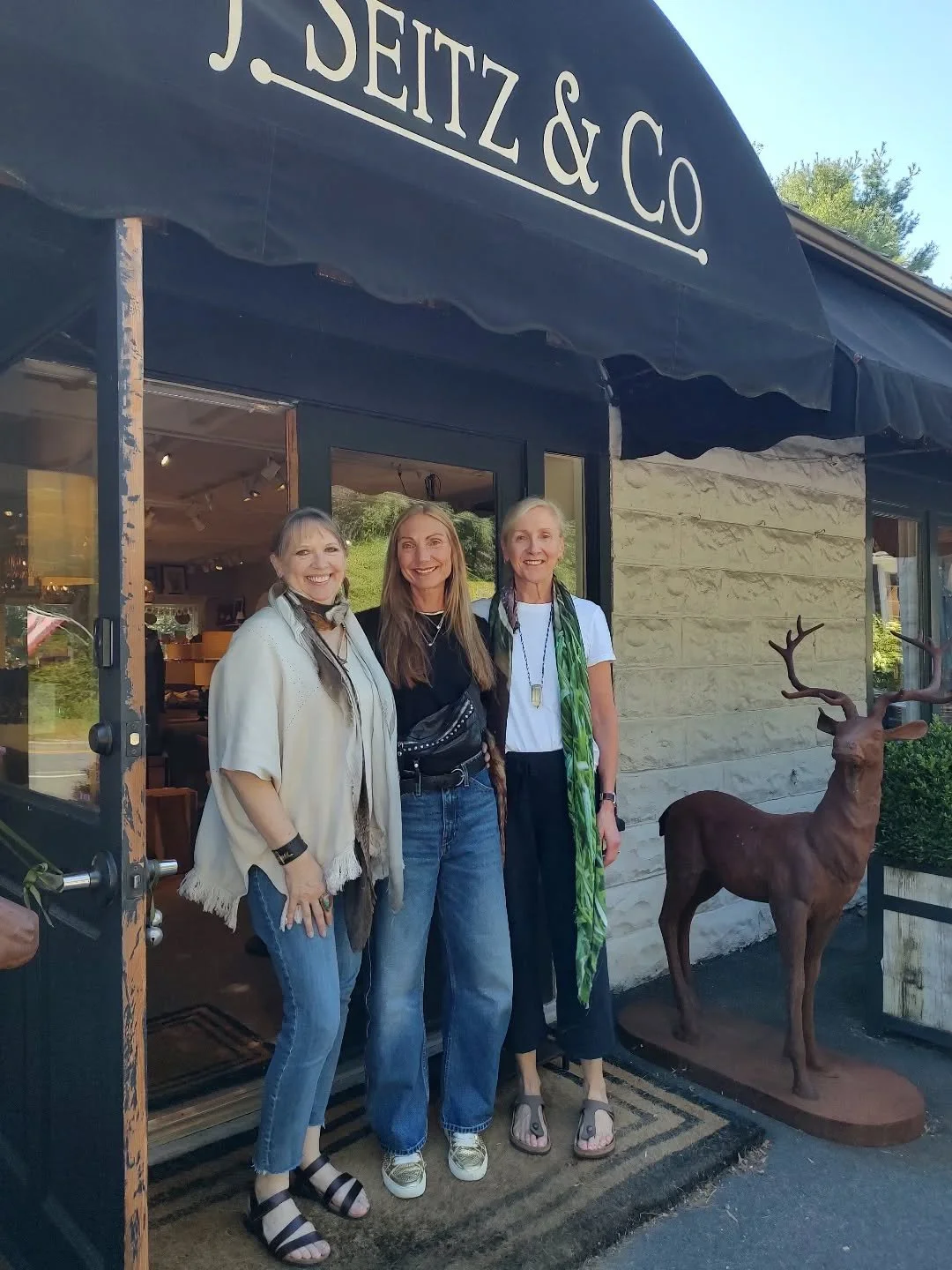 Jennifer, Lisa and Tracy are waiting for you!  Come in soon.  Open every day. #ateam #designassociates #communitybusiness #girlswithmuscle #fall25
#womeninbusiness #newprestonct
