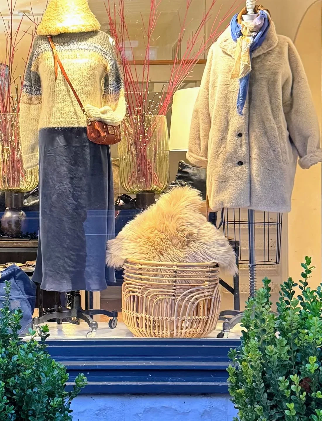 Women's window, today's mood! #warmandcozy #winterwhite #fauxfur #alpaca #leatherbag #openeveryday 
#localbusiness #smallbusinessowners #newprestonct