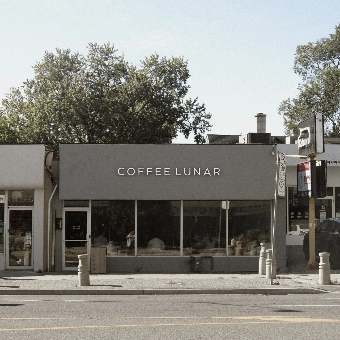 Some of you guys might already know, but this is our second store ๐ค Same great vibes and offerings as our first branch, yet a lot spacious with more seatings.
If you live in the upper Toronto area, don't hesitate to come by with a friend or two. We