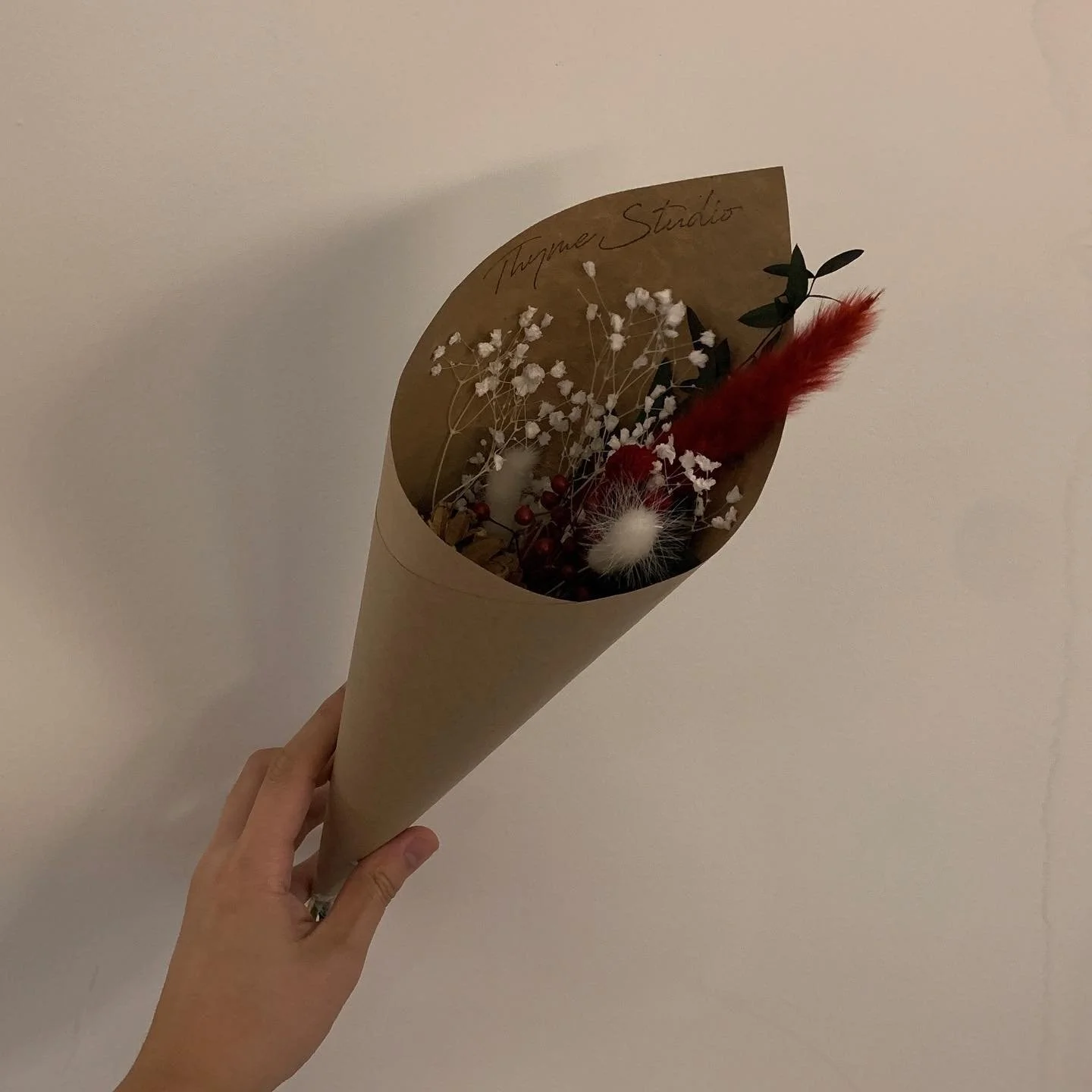 Dried Christmas Bouquet at @coffeelunar 

Supplied by our dear friends @thymestudio