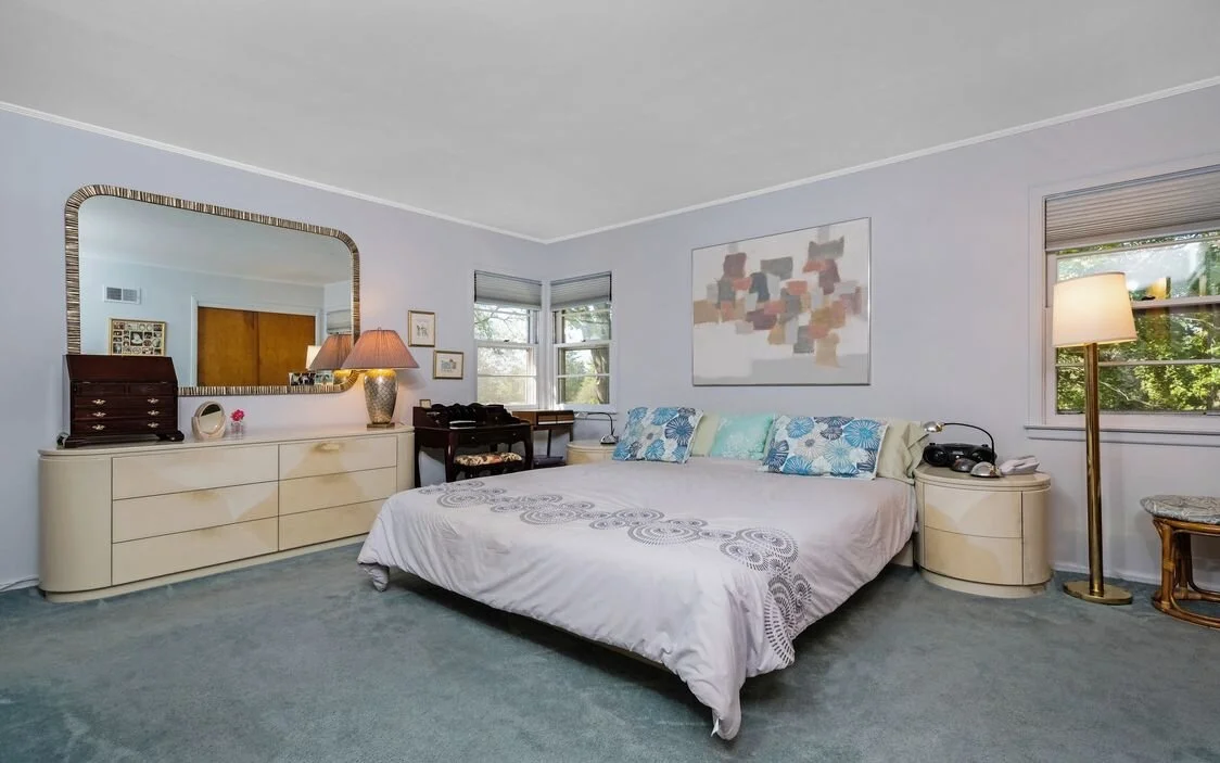 55 master bedroom before.jpg