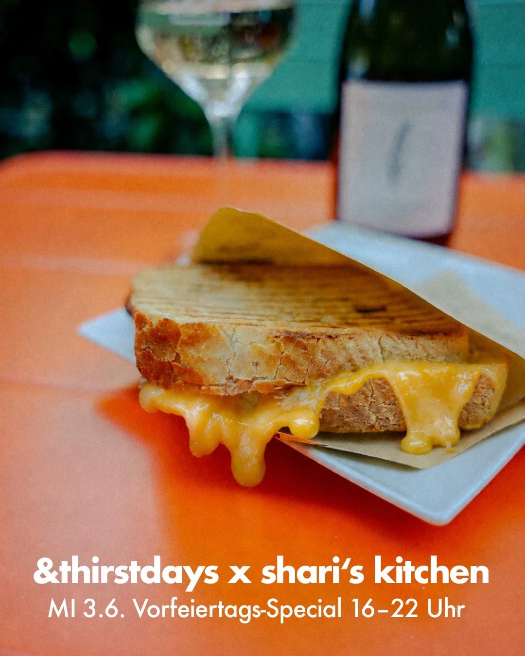 Friends, der Mittwoch macht diese Woche auf Donnerstag und wir machen den Vorfeiertag zum kleinen Feierabendfest. ❤️

&amp;thirstdays x @shariskitchen geht in die n&auml;chste Runde: gute Gl&auml;ser, gute Menschen, gute Gespr&auml;che und dazu klein