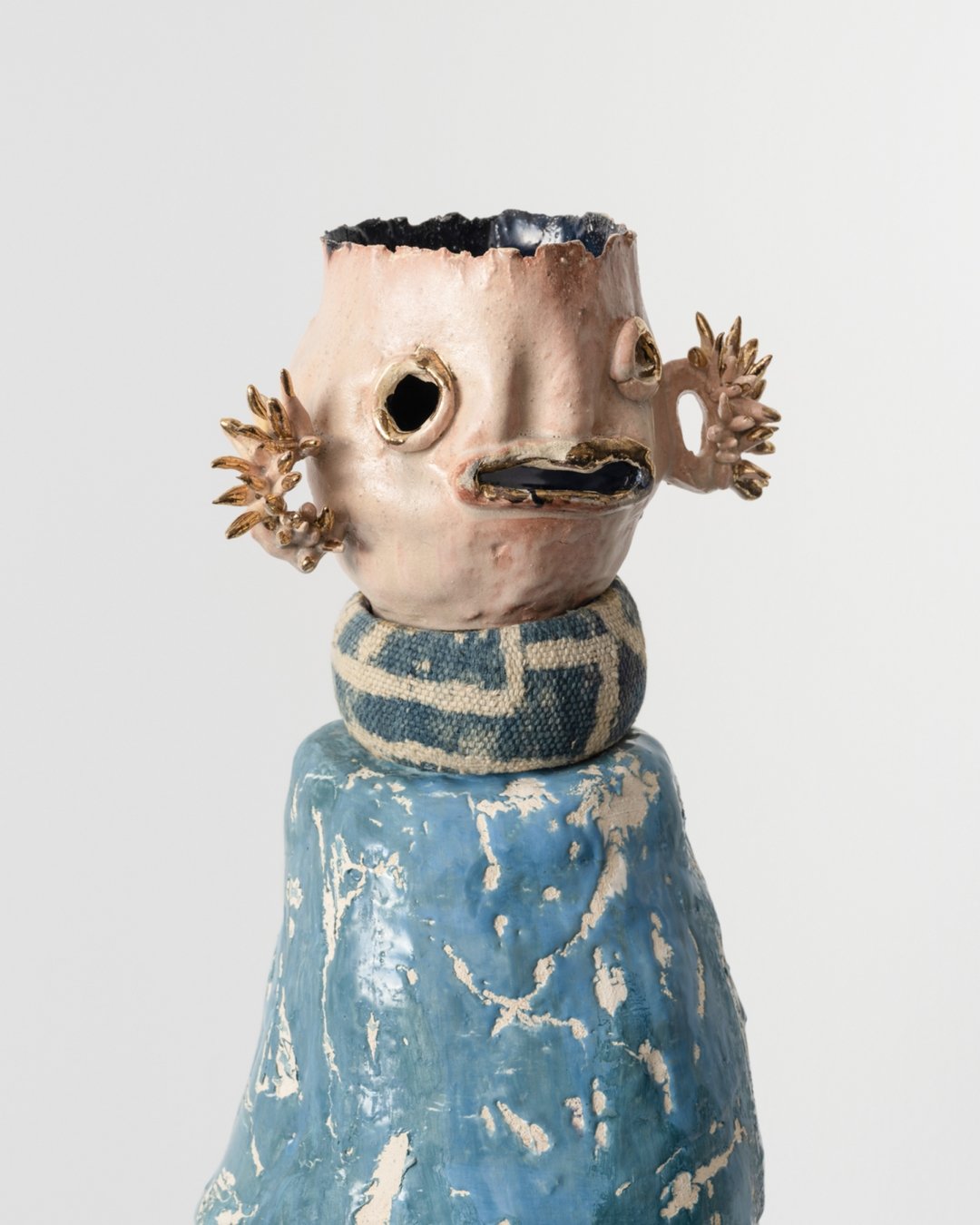 Conversational pieces from @thefutureperfect are on our wish list today and always. Leena Similu's clay-based sculpture considers identity in a way that honors the complexity of personal history, origin, and motherhood with a sense of play and concep