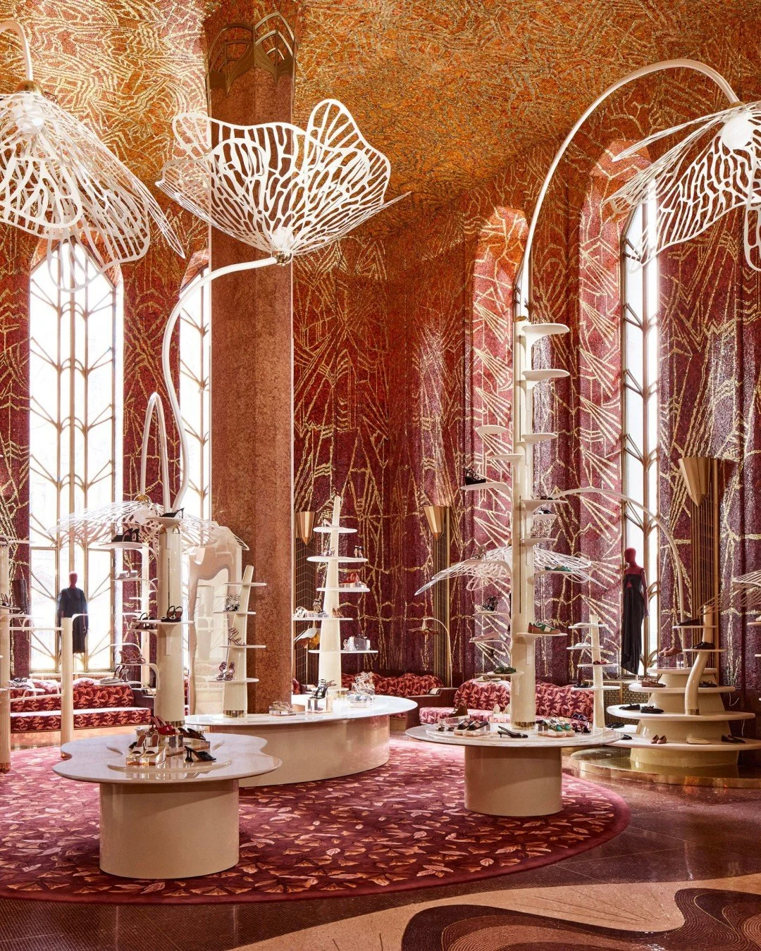 With a Midas maximalist touch, Laura Gonzalez brought her magic to the newest Manhattan flagshop location of the iconic Parisian department store Primtemps (French for spring), sprawling across 55,000 square feet and featuring 10 distinct shopping en