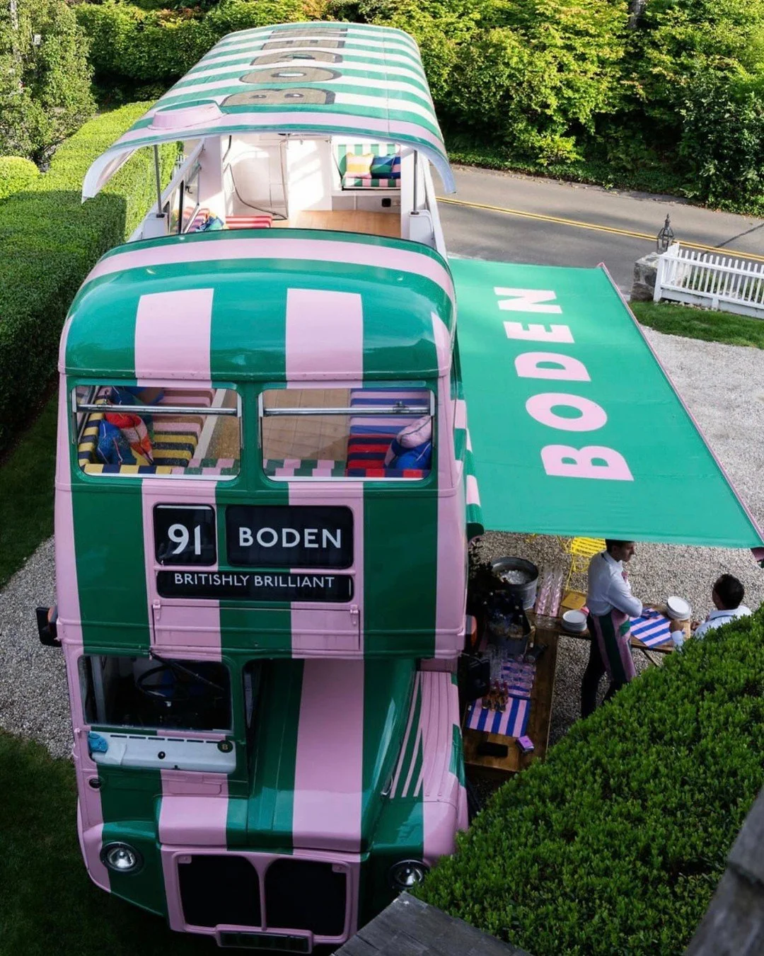 Congratulations to Nikki Glazer and her team at @graybarns for welcoming the brilliantly British @boden to the States for their first US pop-up. The event brought founder Johnnie Boden stateside, along with their iconic double-decker bus, transformin