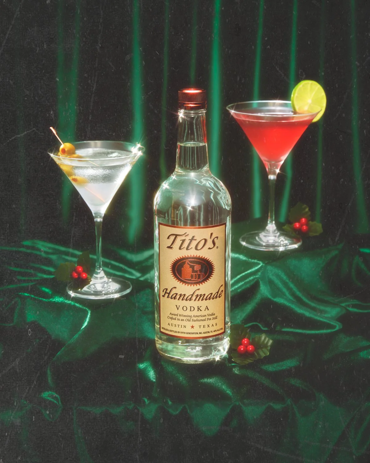 Titos-Holiday2025_Shot31_Martinis-That-Matter-Cosmo-Olive_LESLIE-GROW_WEB.jpg