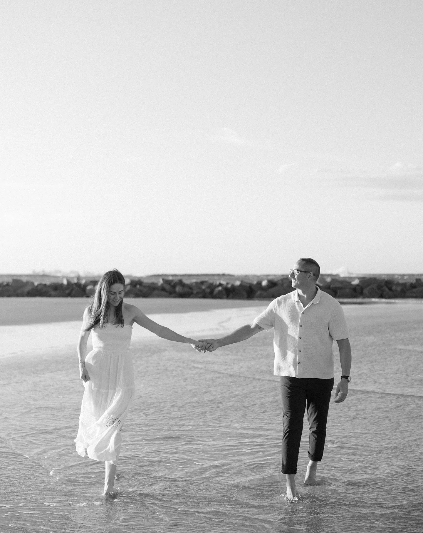 Shannon + Luke&rsquo;s beach engagement session was so carefree and fun! Evening&rsquo;s like this make me so thankful to get to do what I do 🥹🫶🏻 Wedding day can&rsquo;t come soon enough!
