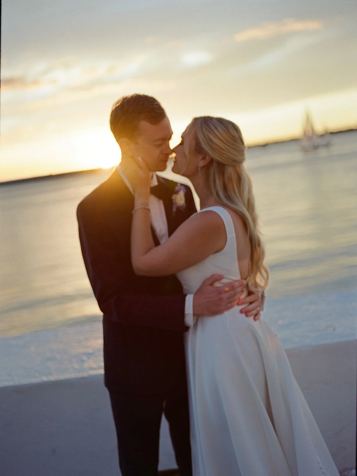 so special to be right on the water for monica + tyler&rsquo;s newport wedding. i&rsquo;ve been visiting newport since i was a kid and it felt like a dream to finally photograph a wedding in a place that&rsquo;s so close to my heart 🩵 lots more to s