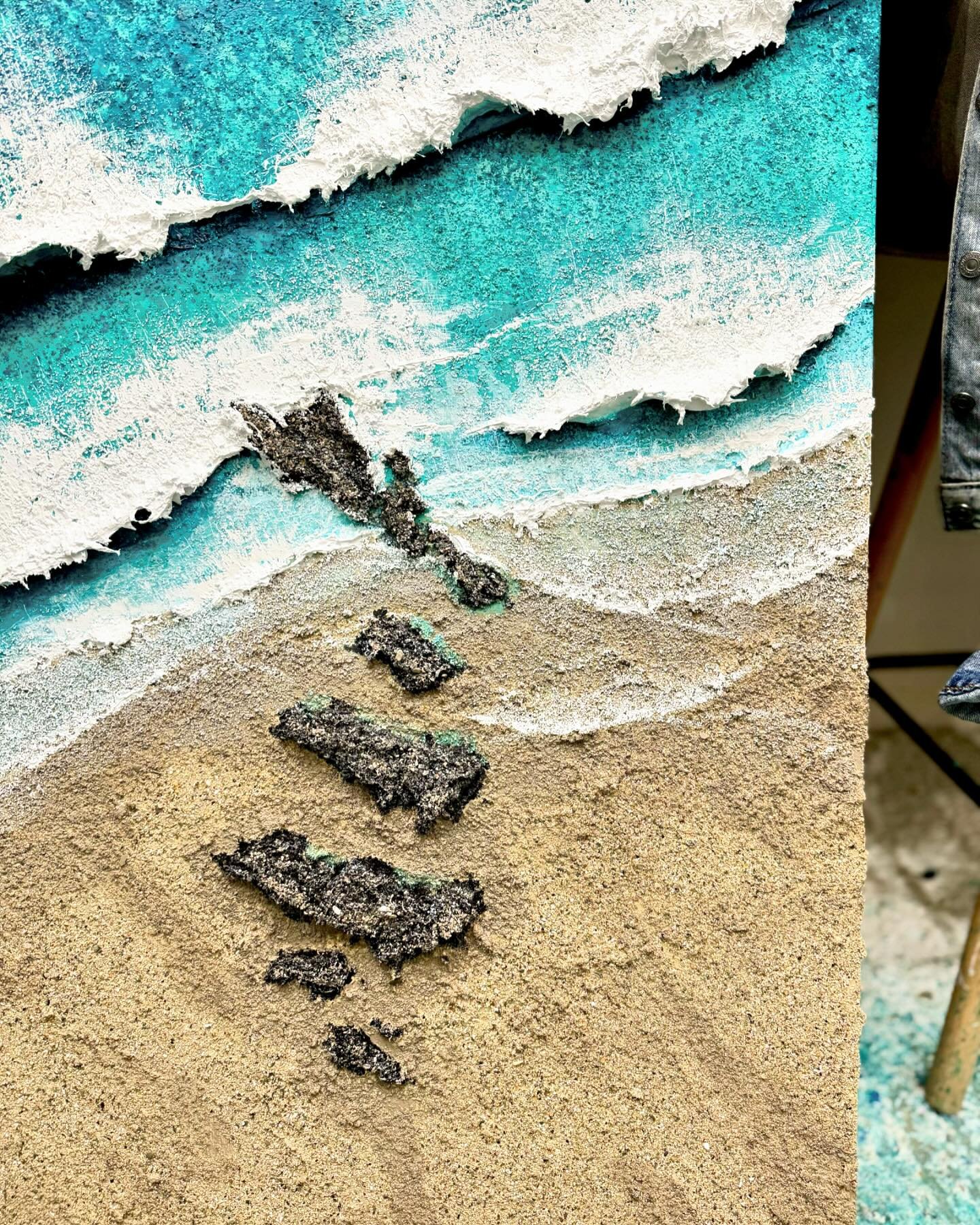 Details&hellip;

From three of my larger pieces based on Lusty Glaze 👌

I love the chunky grains of sand from this stunning horse shoe shaped cove 🤍

Hands up who&rsquo;d like to see them once they are framed? 🙌🏻

#lustyglaze #newquayartist #seas