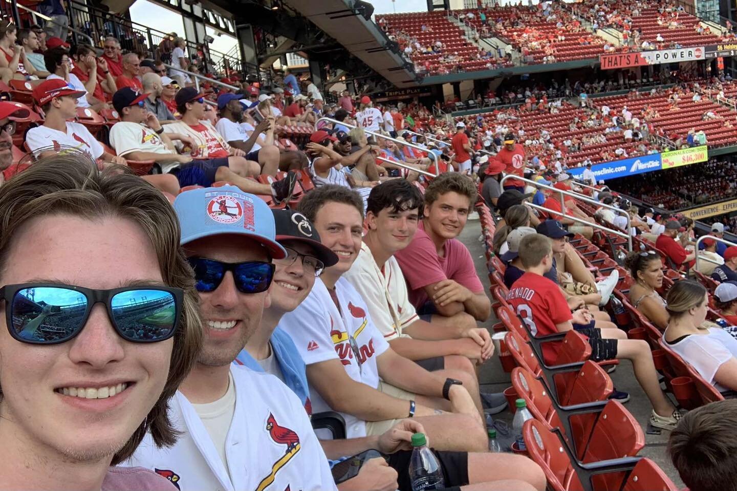 The Beta Sig boys caught some Cardinals baseball at our Rush event today! 🥎🔴