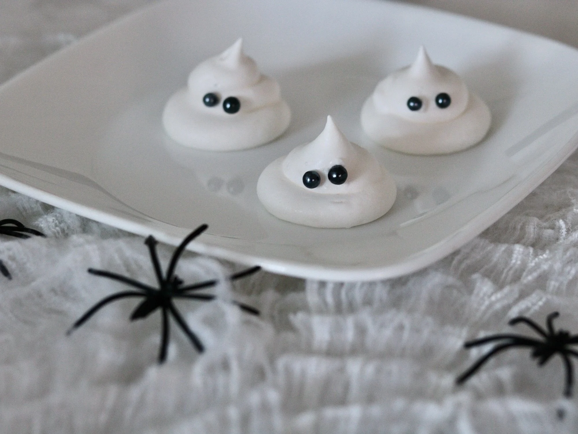 Halloween Meringues