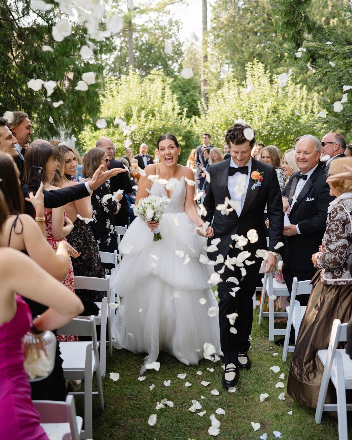 Caroline &amp; Will&rsquo;s wedding was a Mackinac Island dream ⛴️ 💗