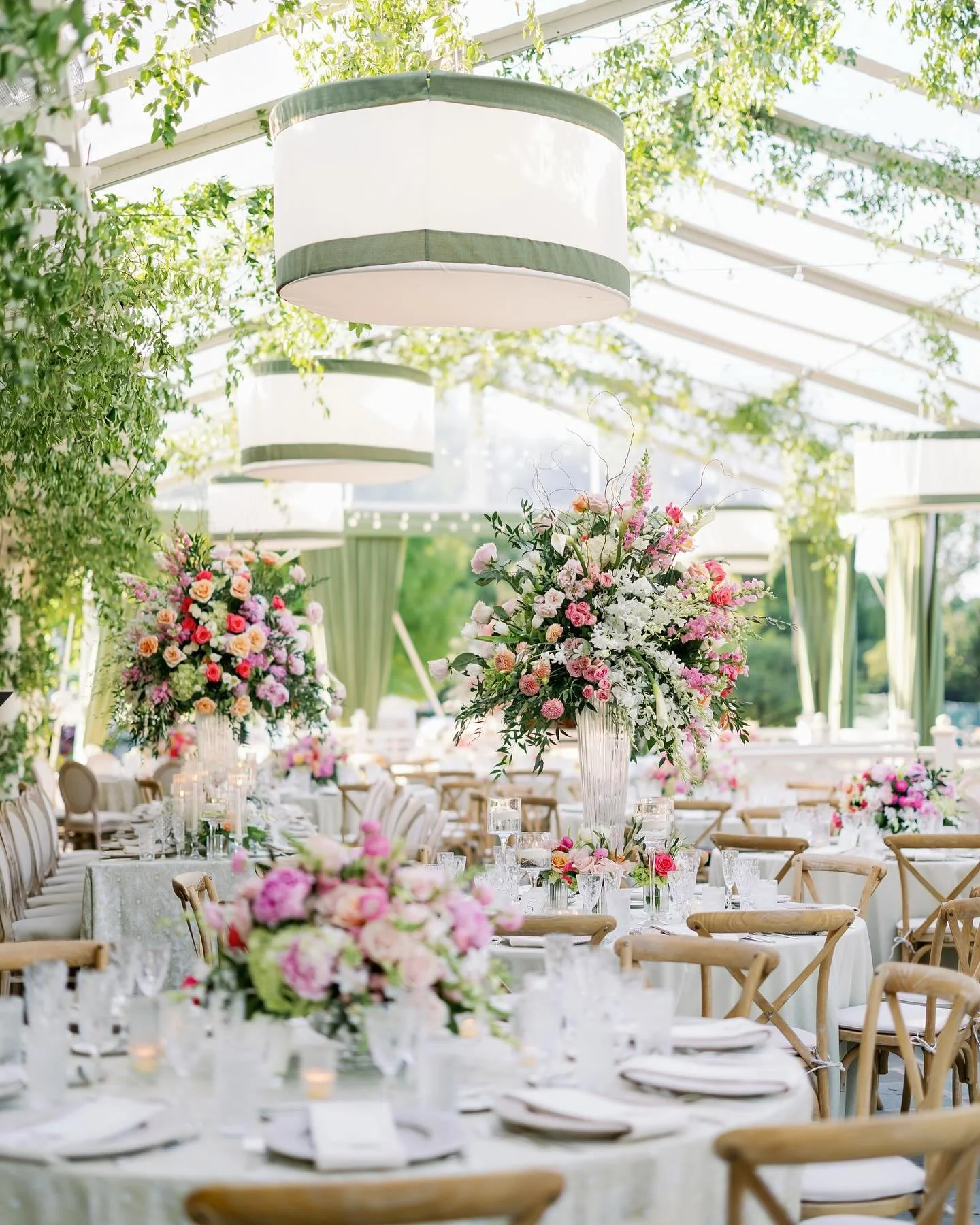 Lindsey &amp; Blake&rsquo;s Chicago Garden Inspired Wedding.