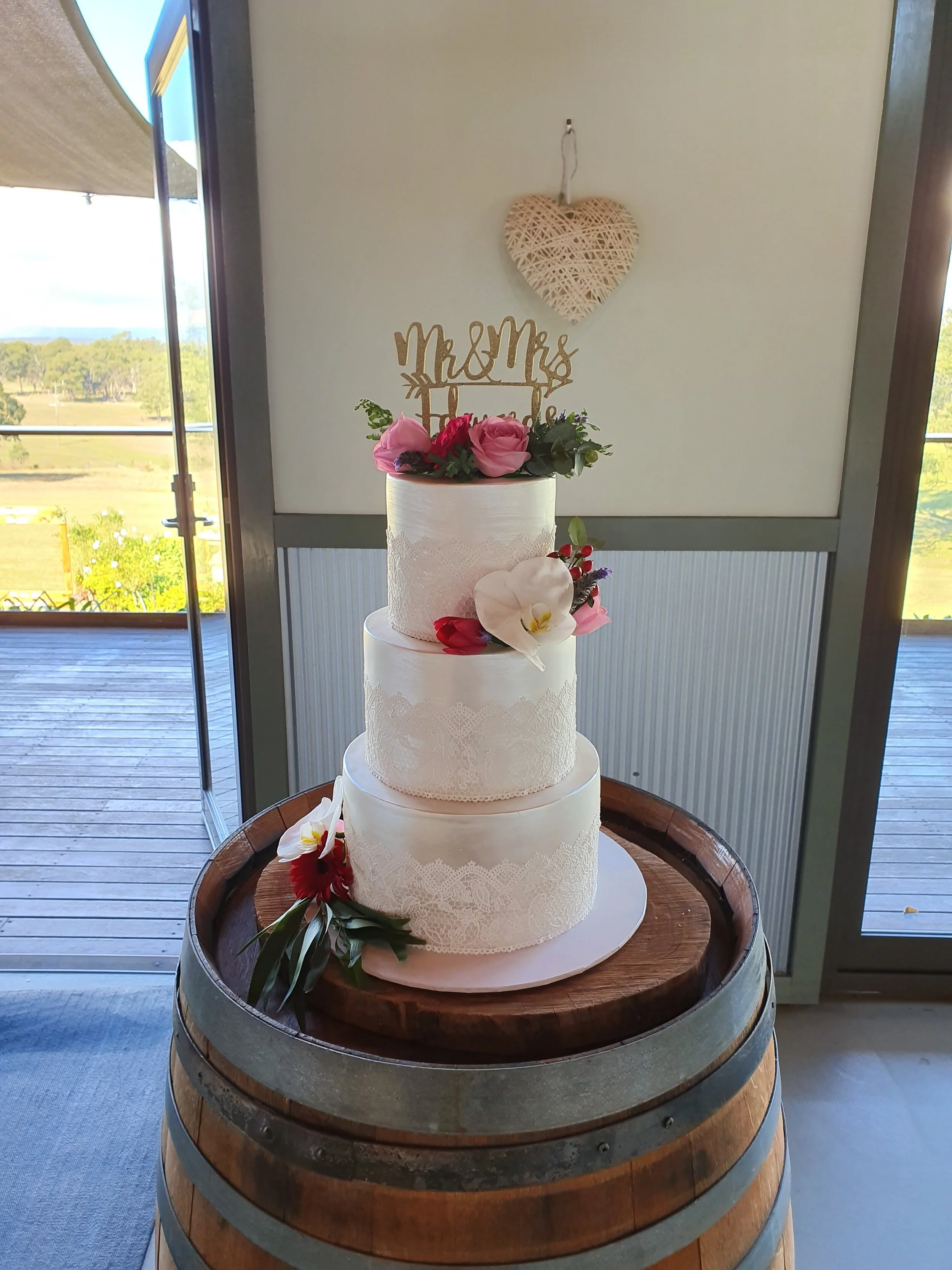 3 tier lace wedding cake