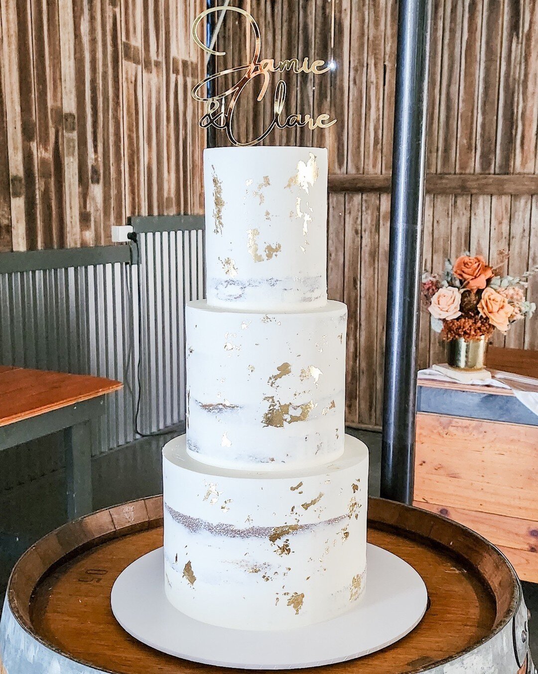 Clare &amp; Jamie - 09/09/2023

3 tier semi naked in delicious white choc raspberry, caramel &amp; choc mint topped with gold leaf accents &amp; gold topper.
 
📍 @moraviaparklovedale
🪧 @alaroch

#dragonflycakes #huntervalleywedding #huntervalleywed