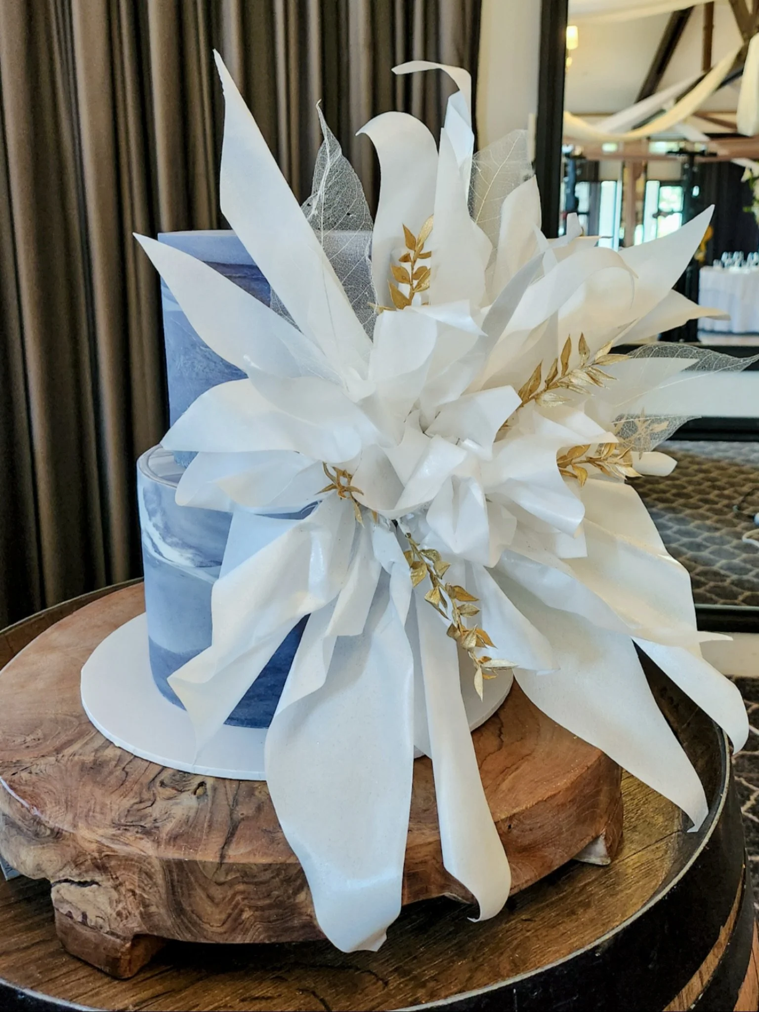 Bold. Sculptural. Unforgettable. 💫🍰

For Michael &amp; Kaiser&rsquo;s big day at @chateauelanhuntervalley we created this two-tier marble fondant cake featuring white chocolate and white choc banana layers because flavour matters just as much as st