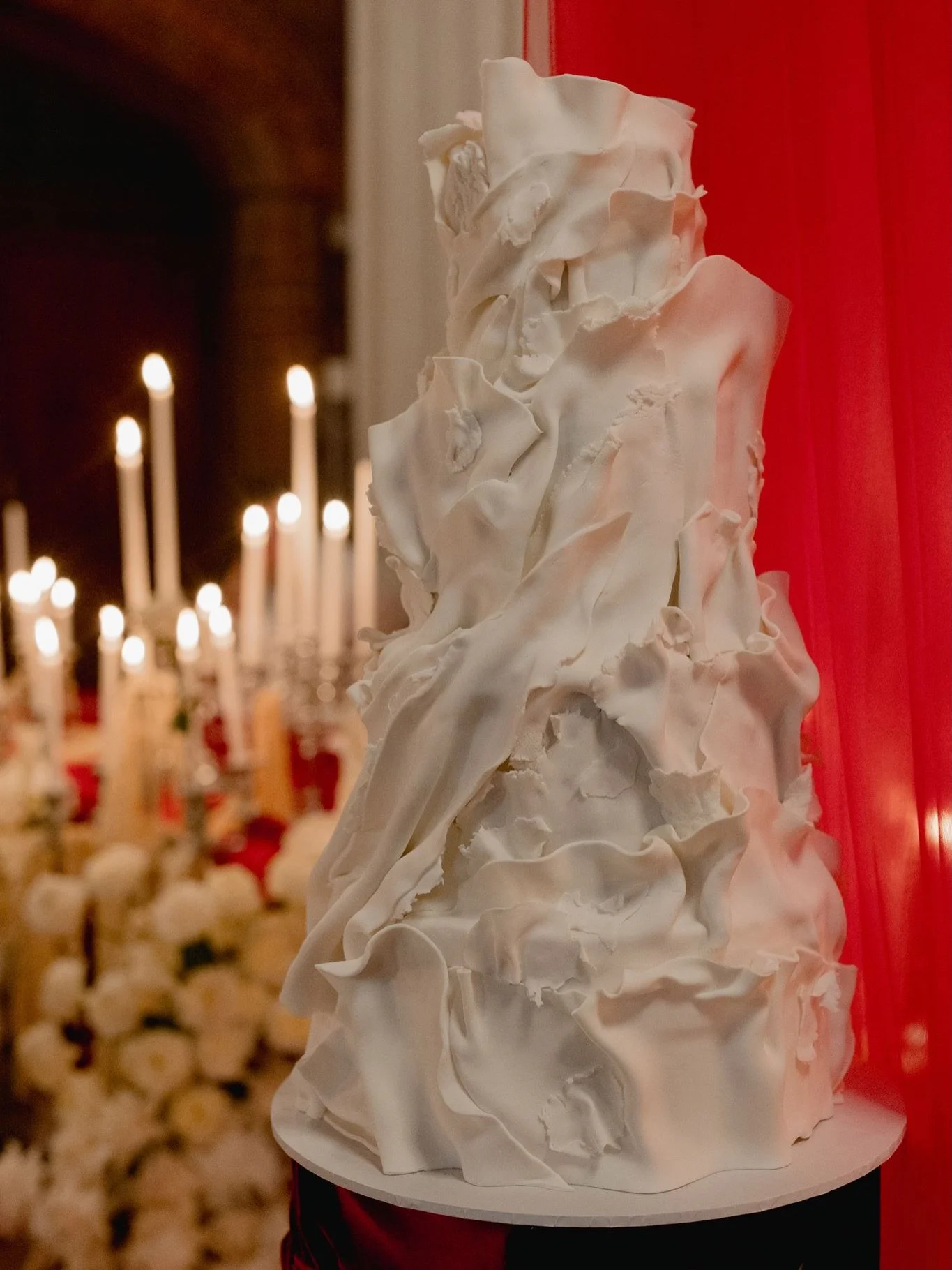 Bold. Darkly romantic. And honestly? One of the most incredible days I have ever been part of &hearts;️🕯️
Caitlin &amp; Andrew&rsquo;s wedding at @ravellanewcastle was gothic allure meets sacred drama and I was absolutely here for every single secon