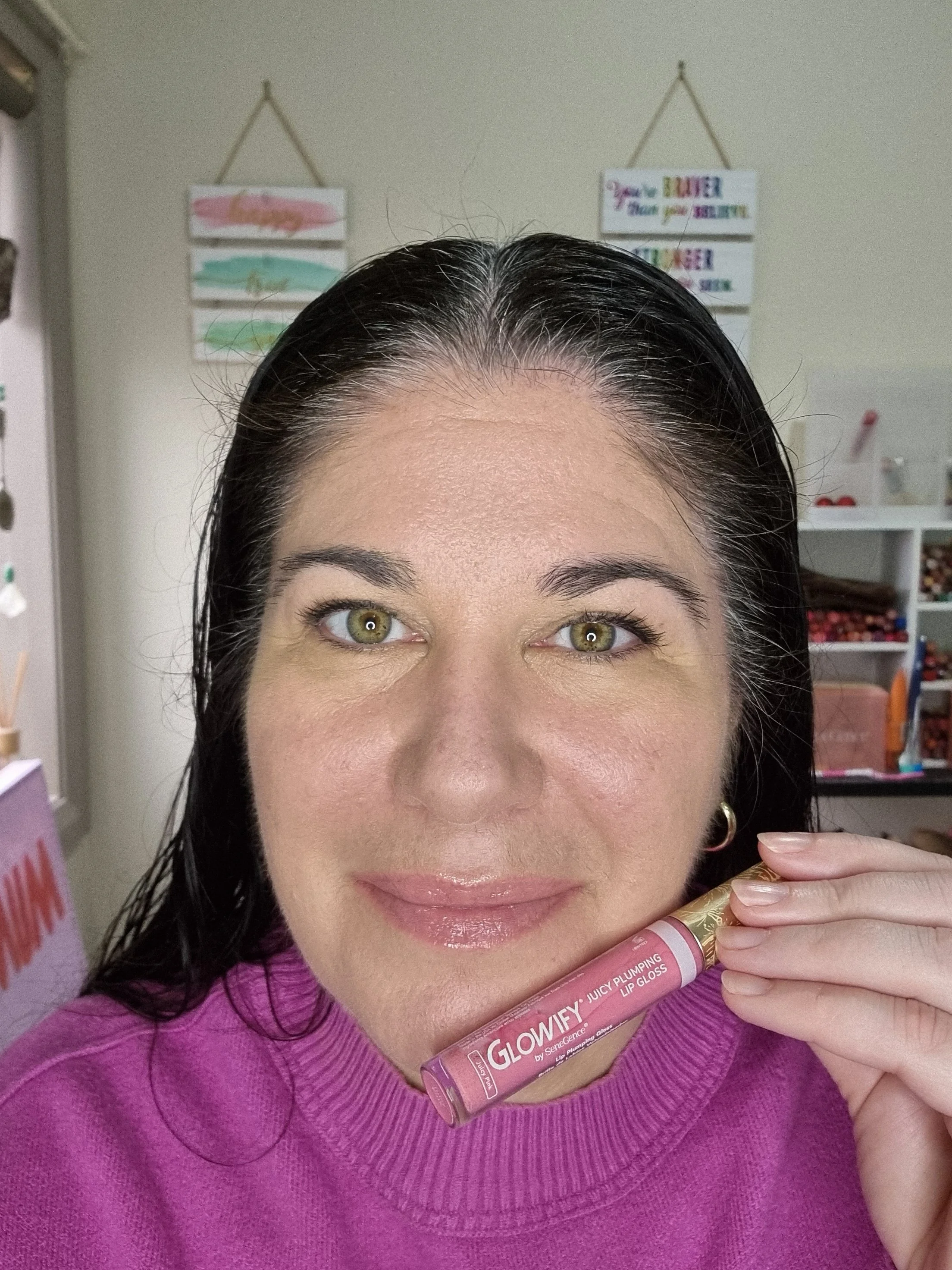 Juicy Pink Glowify® Juicy Plumping Lip Gloss