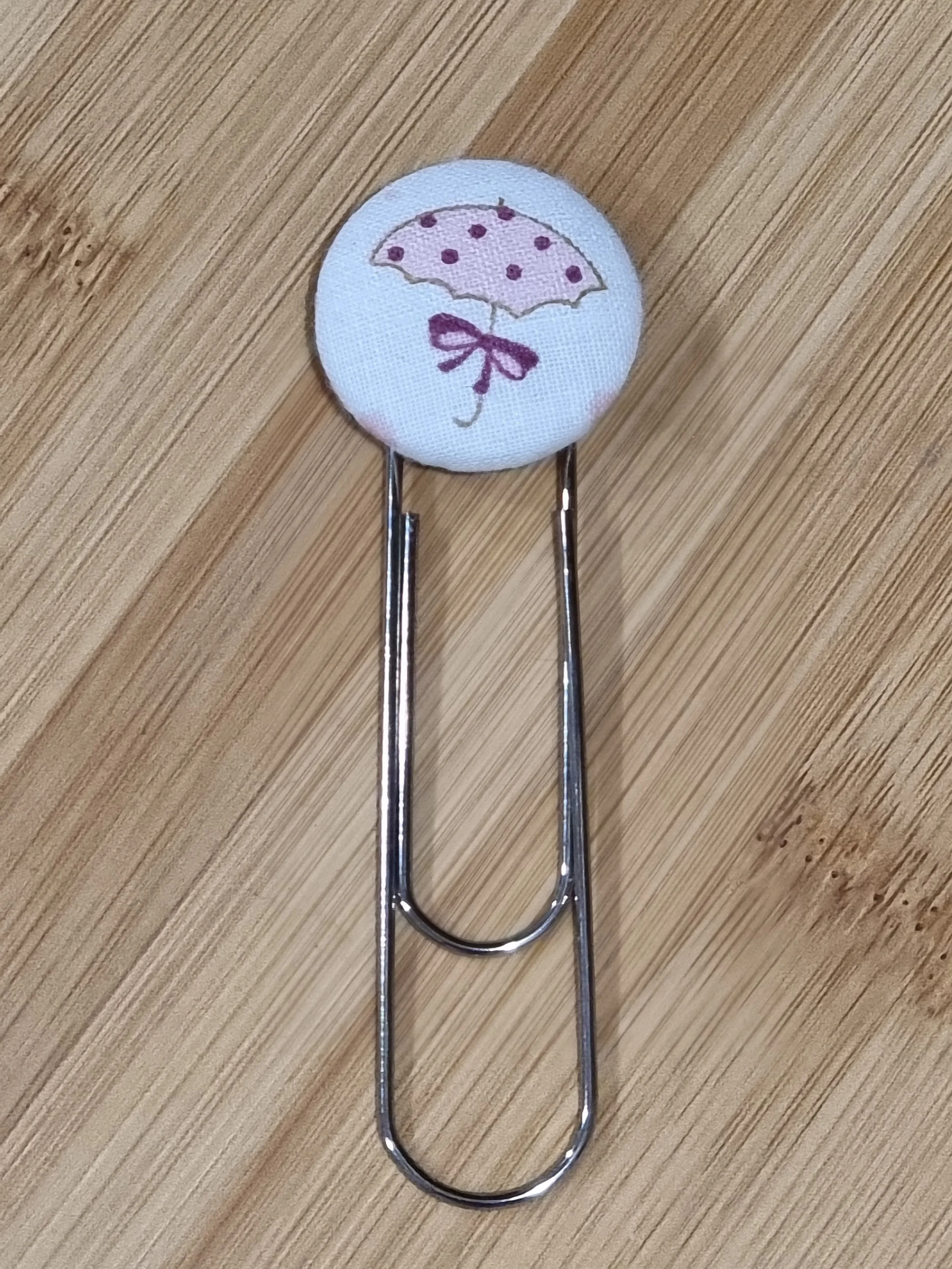 pink-umbrella-bookmark-go-pink-collection.jpg