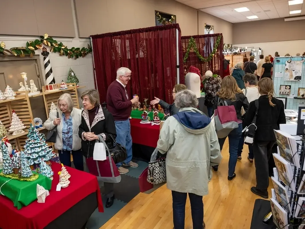 McLean Holiday Art & Craft Festival