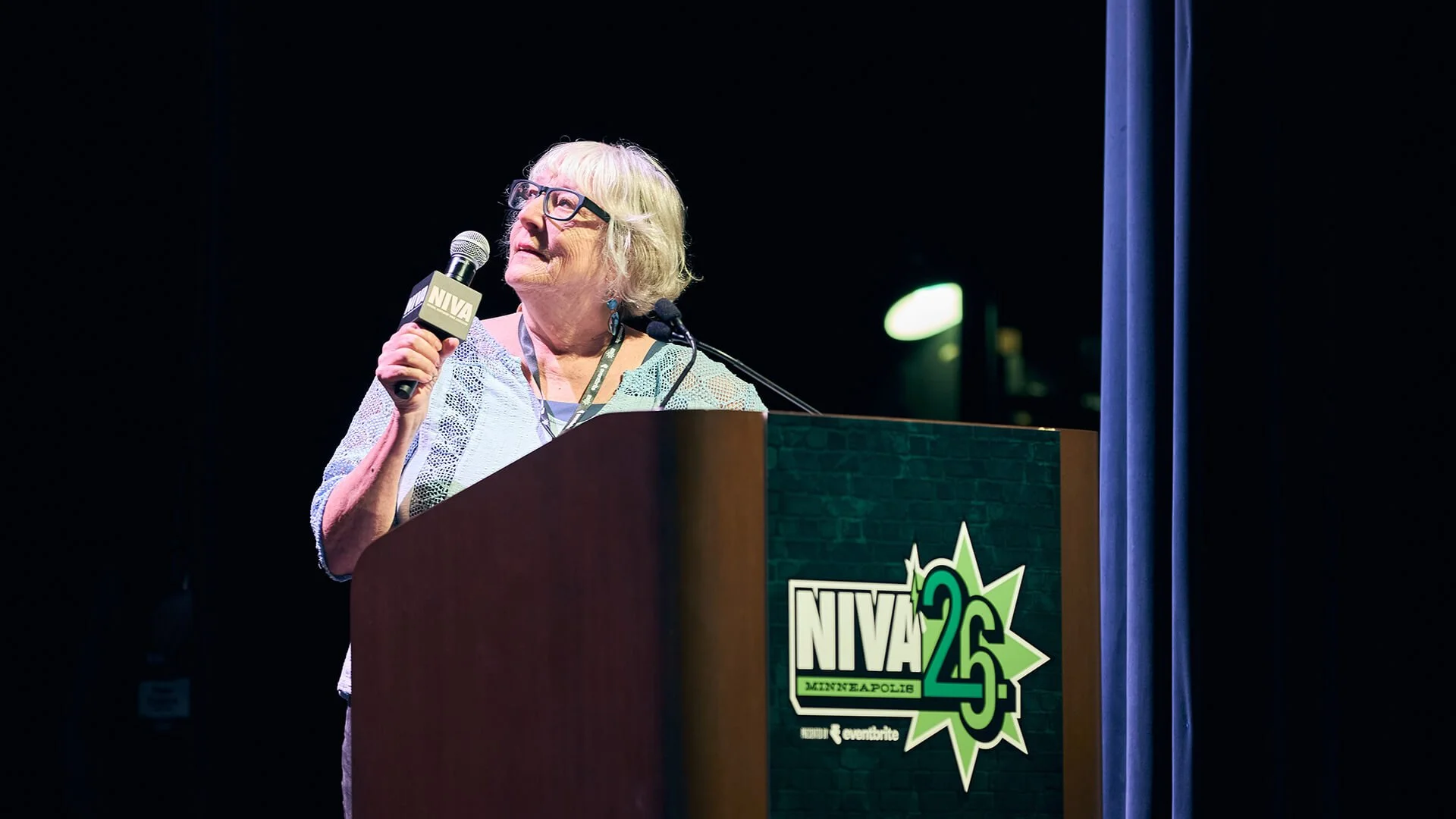 NIVA26-Day03-Panel-Keynote-PatrickCarney-01_PC-CJFoeckler.jpg