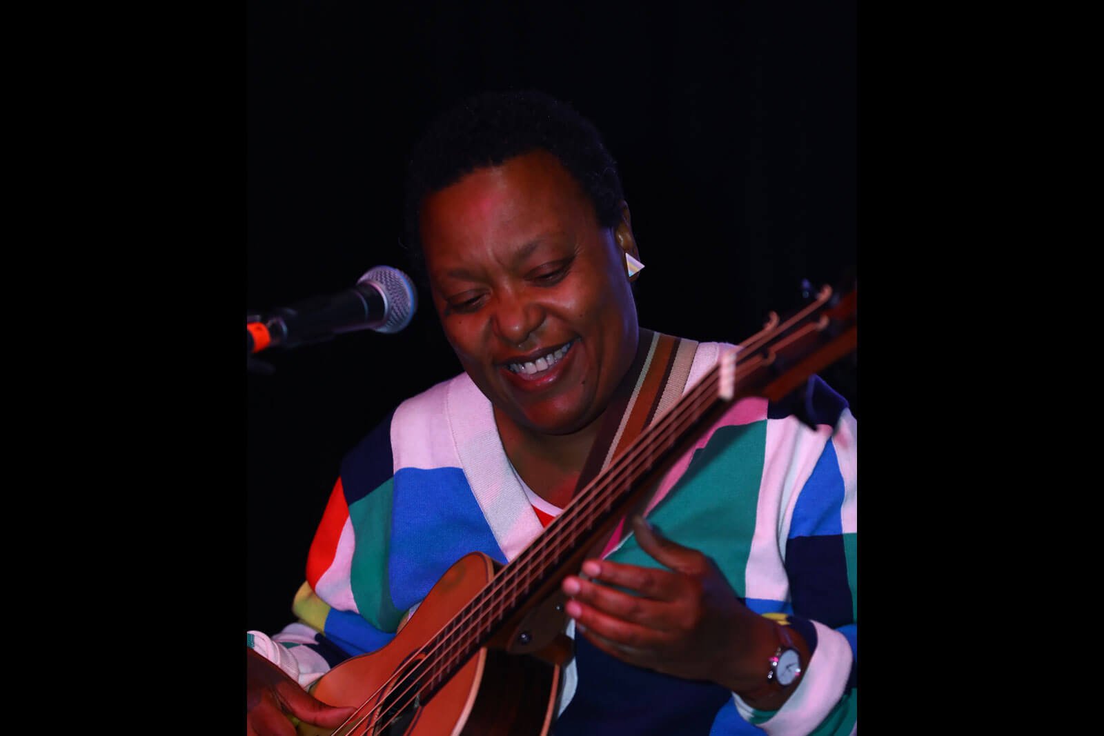 niva22-beachland-meshell-ndegeocello.jpg