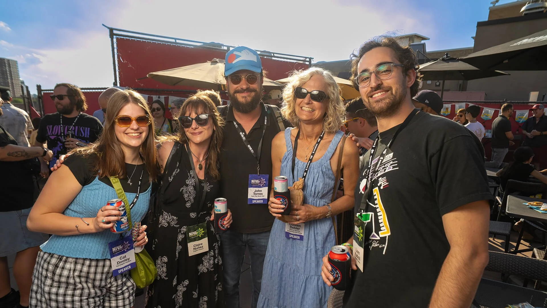 NIVA26-Day02-HappyHour-Attendees-04_PC-DarinKamnetz.jpg