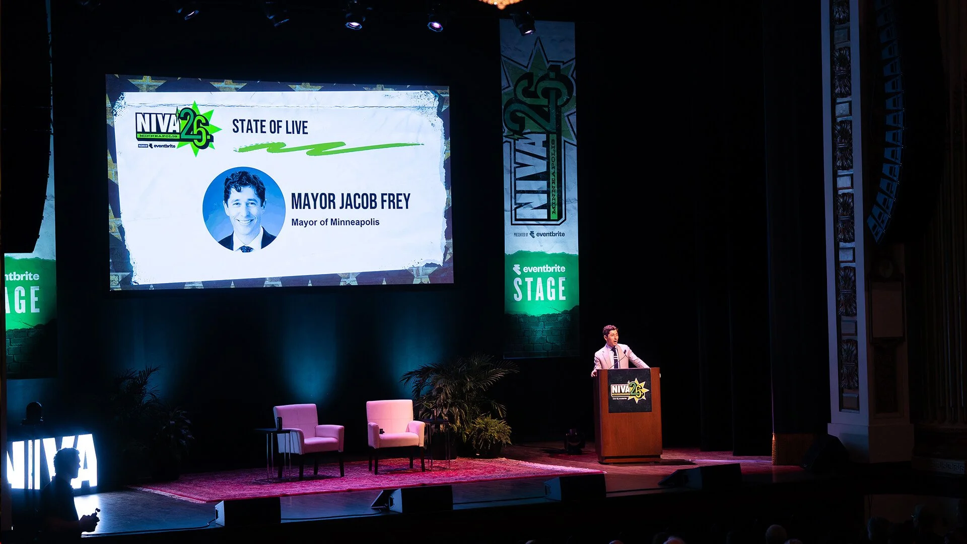 NIVA26-Day01-Panel-OpeningSession-MayorFrey-06_PC-CJFoeckler.jpg