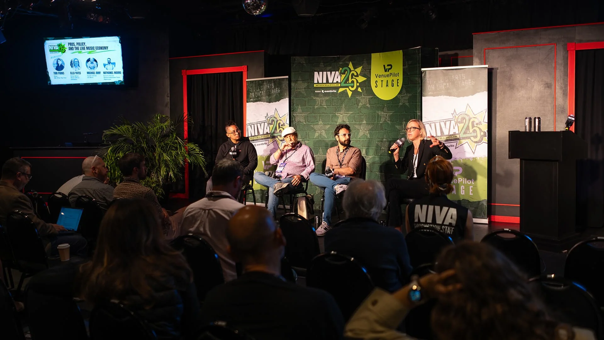 NIVA26-Day02-Panel-PROs_PC-DarinKamnetz.jpg