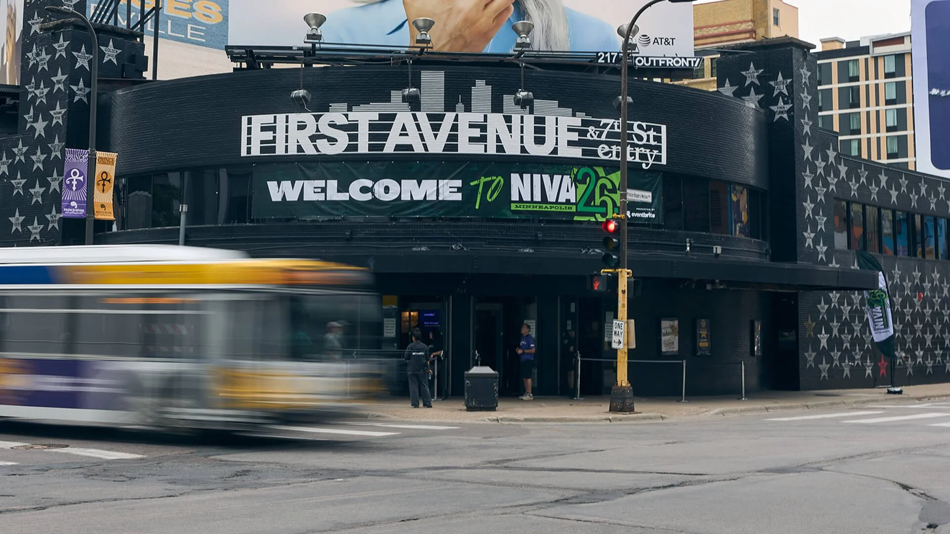 NIVA26-OpeningParty-Exterior_PC-CJFoeckler.jpg