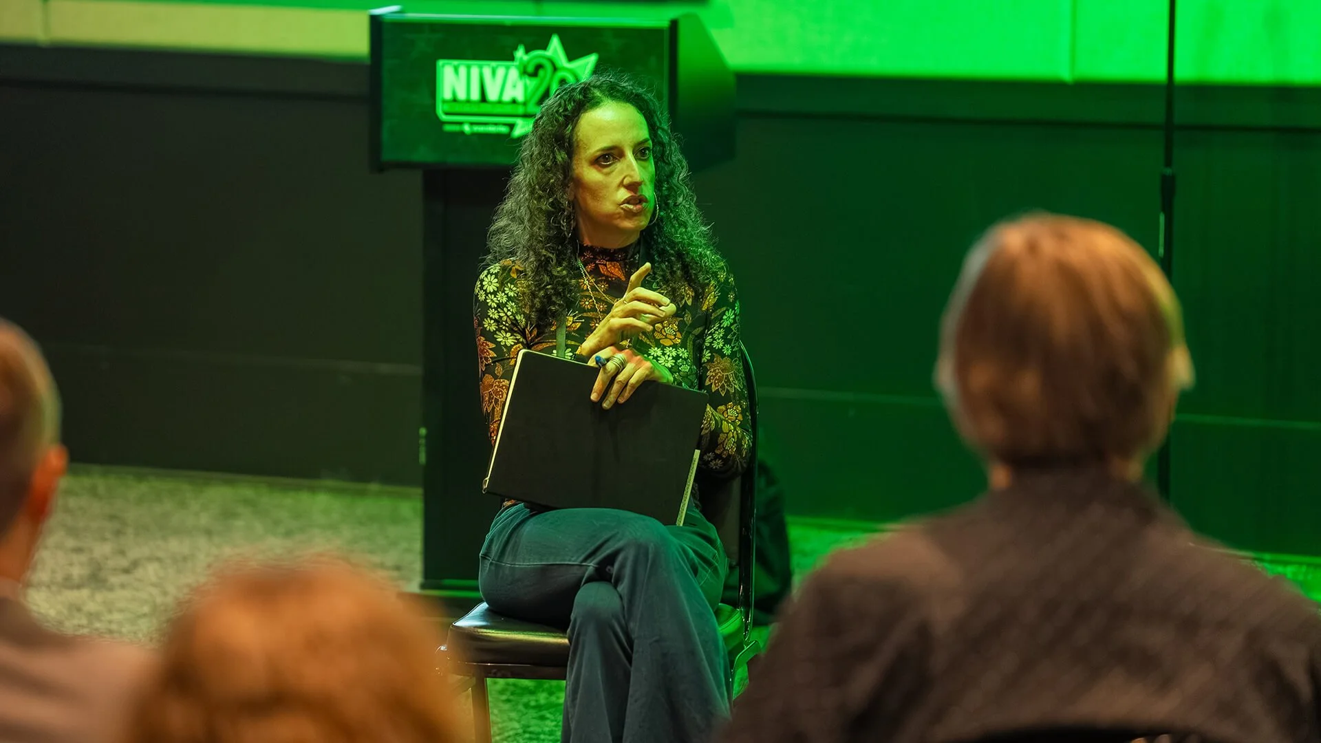 NIVA26-Day02-Panel-OfficeHours-01_PC-DarinKamnetz.jpg