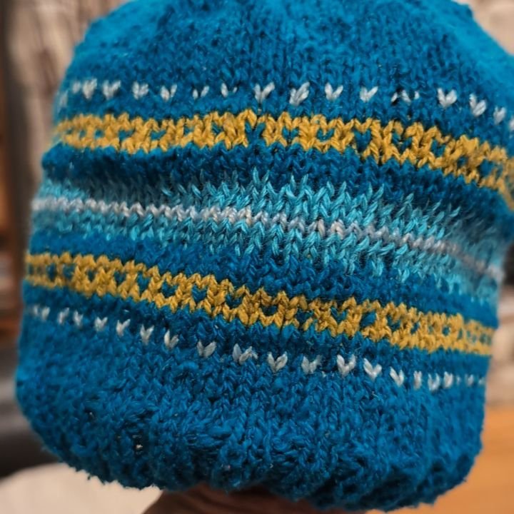 Another Beanie Hat - same silk, same colors but a different pattern. 

#thereseljoseph #art #artist #handmade #original