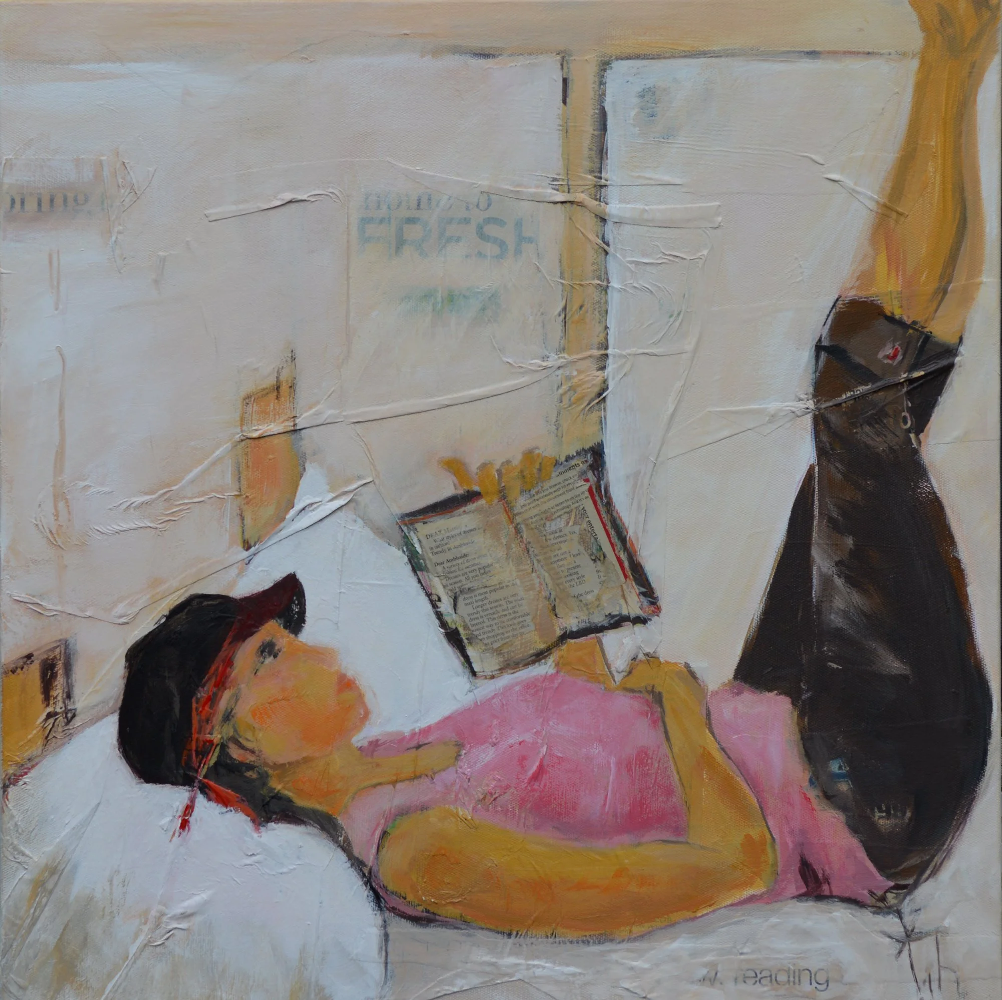 A painting of a woman lying on her back on a bed, reading a book, with her legs bent and crossed at the ankles. She is wearing a pink dress and a black hat with red details. The background shows a wall with faint text and a pillow under her head.