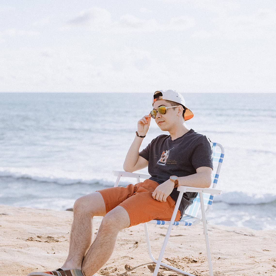 &quot;Just me and my beach chair, and an impossible view&quot;

-Boygenius, I think

📸: @gabrielconover.photo