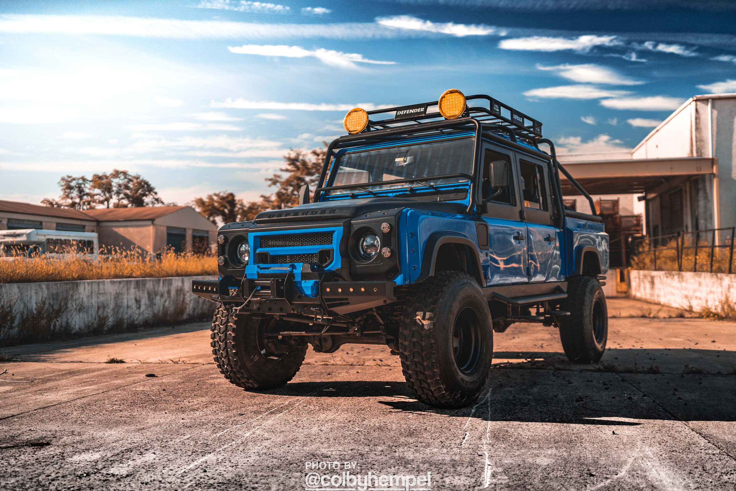 Land Rover Defender 130 roars in India, an off-road adventurer