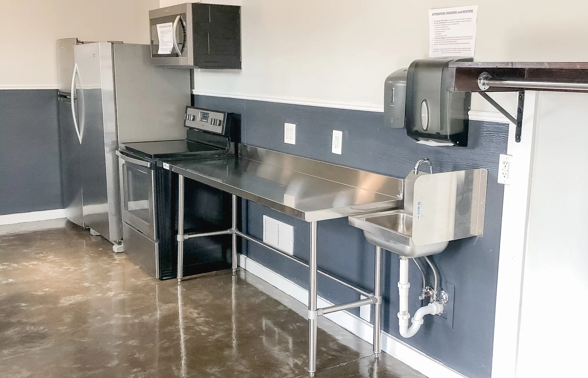Cabinets, Flooring, Wainscoting — Tulsa Woodworking
