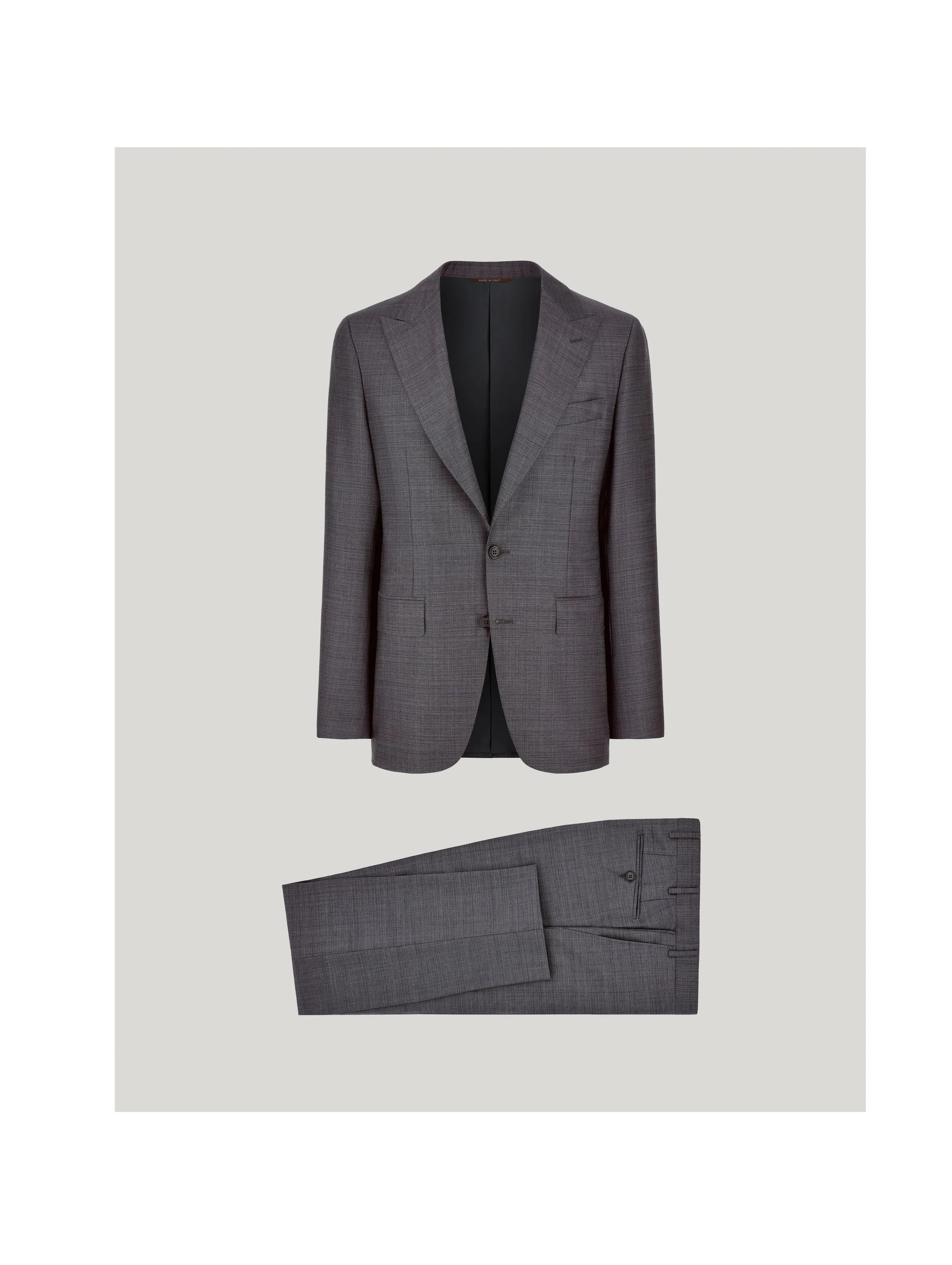 Grey Suit canali1.jpg