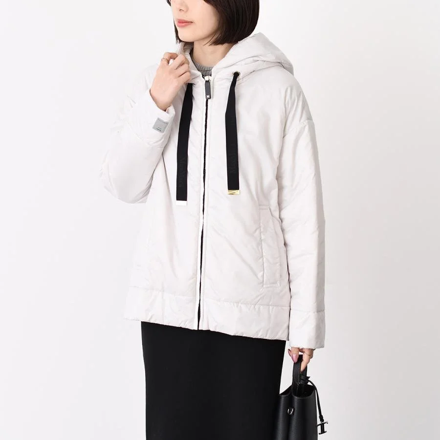 DARIA WHITE CUBE3.jpg