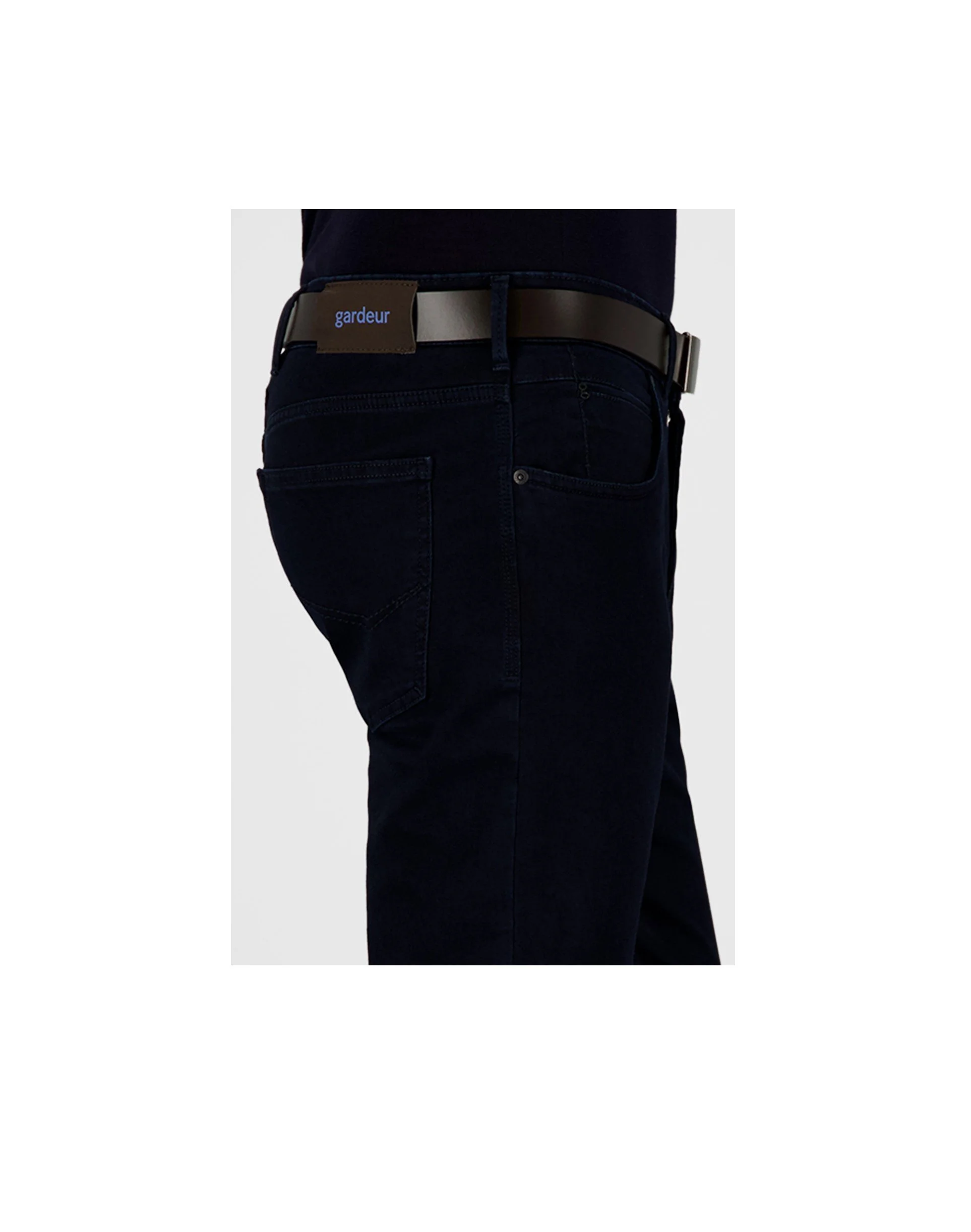 BRADLEY-471991_8269_Herbst-Winter 2025_4.jpg