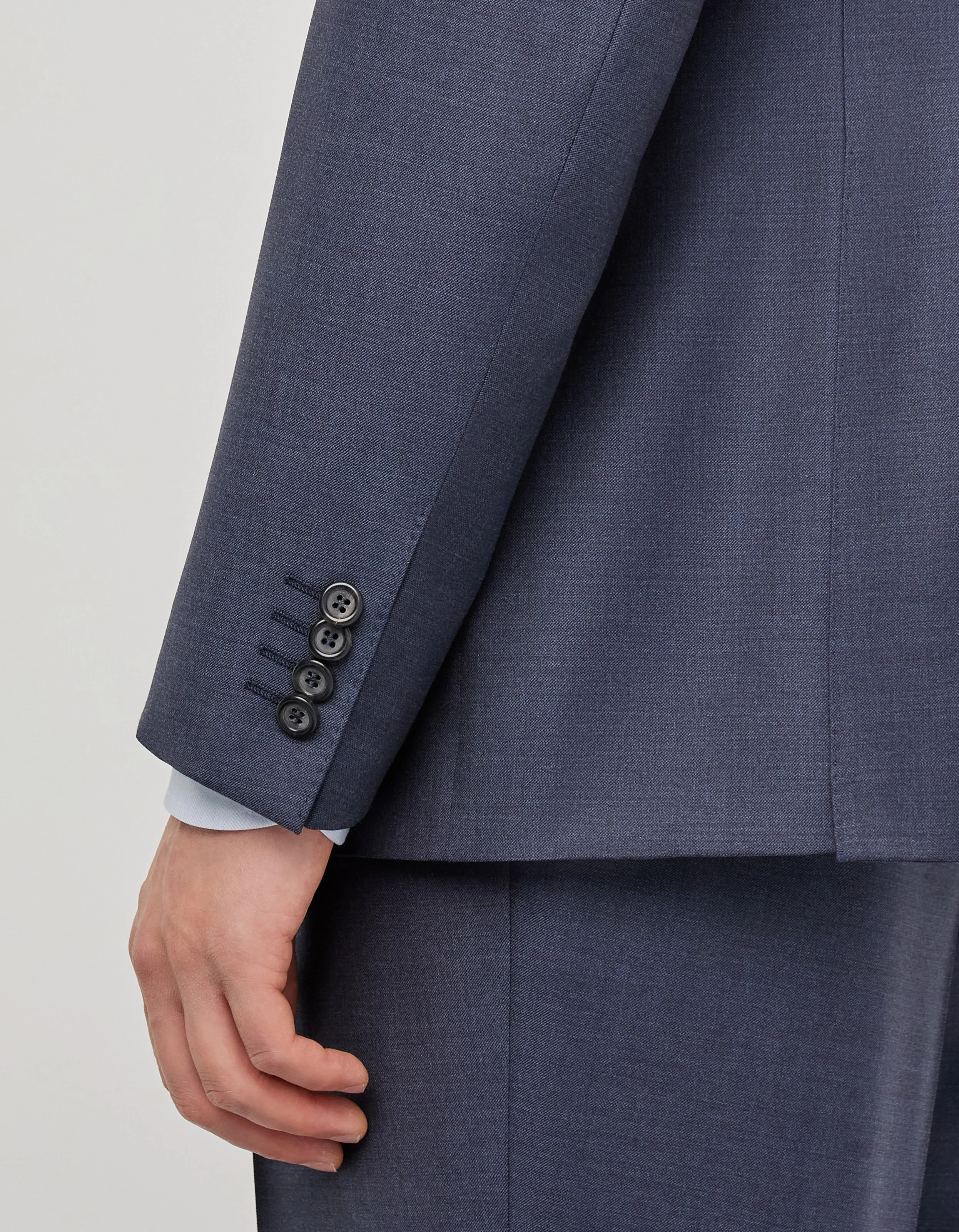 impeccabile suit 304 canali7.jpg