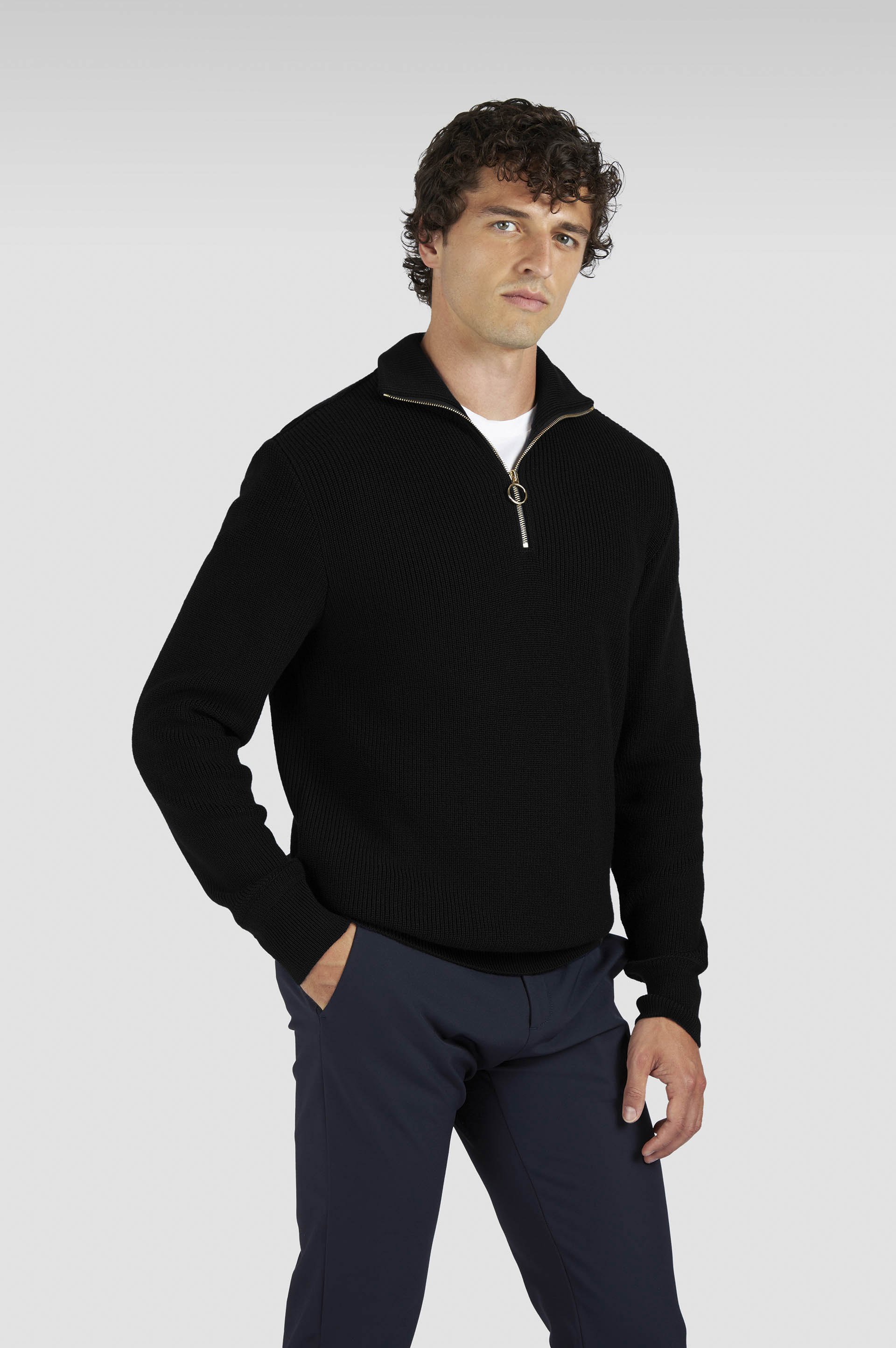 tech wool half zip.jpg