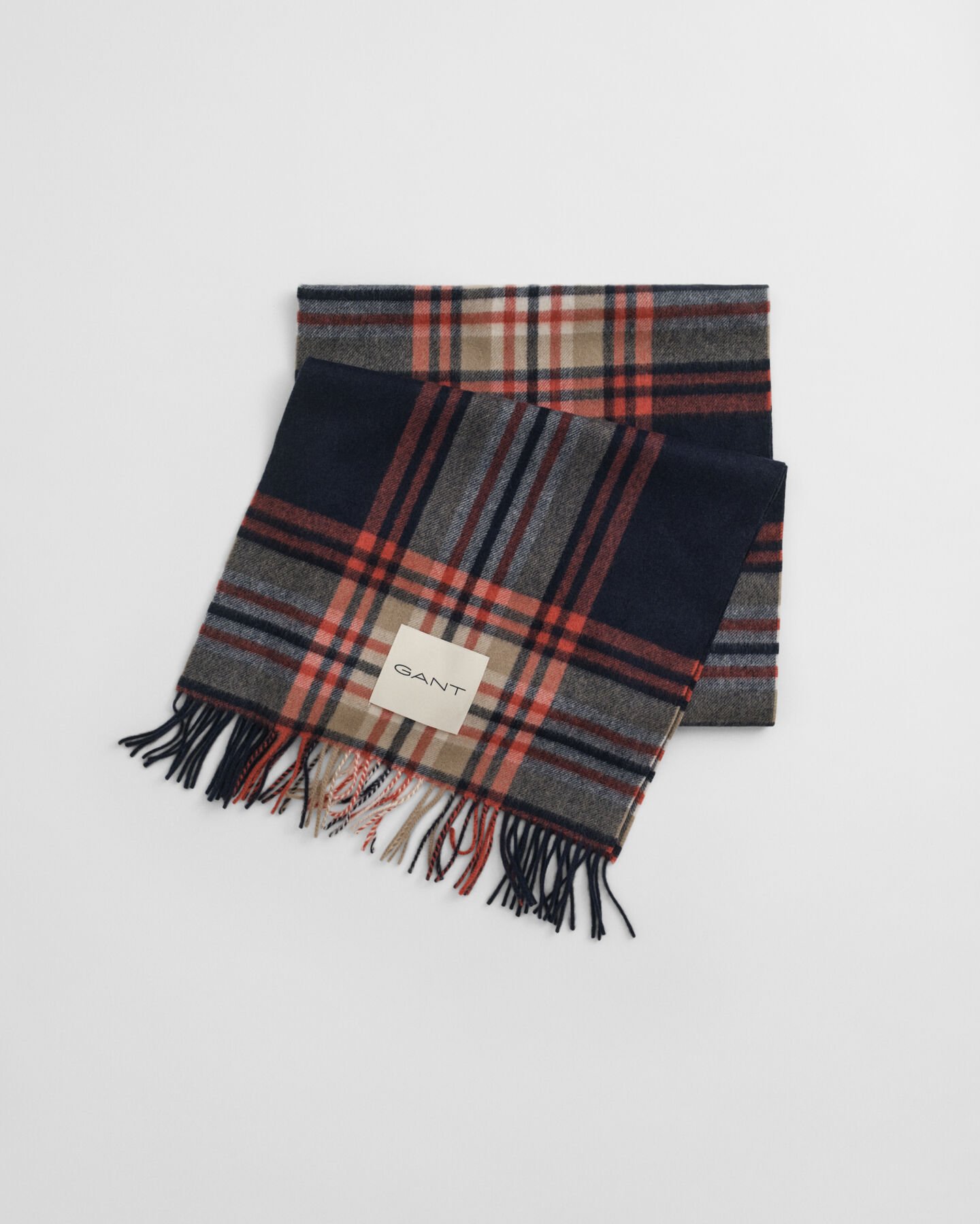 Gant Tartan Checked Wool Scarf                          Navy